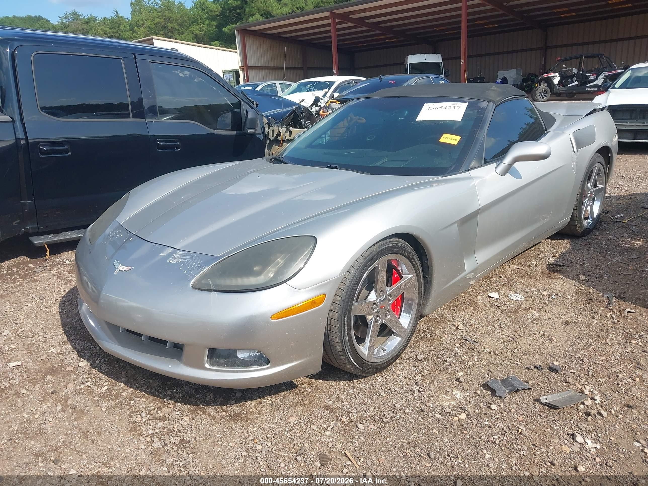 2005 Chevrolet Corvette   Серебряный vin: 1G1YY34U655129941