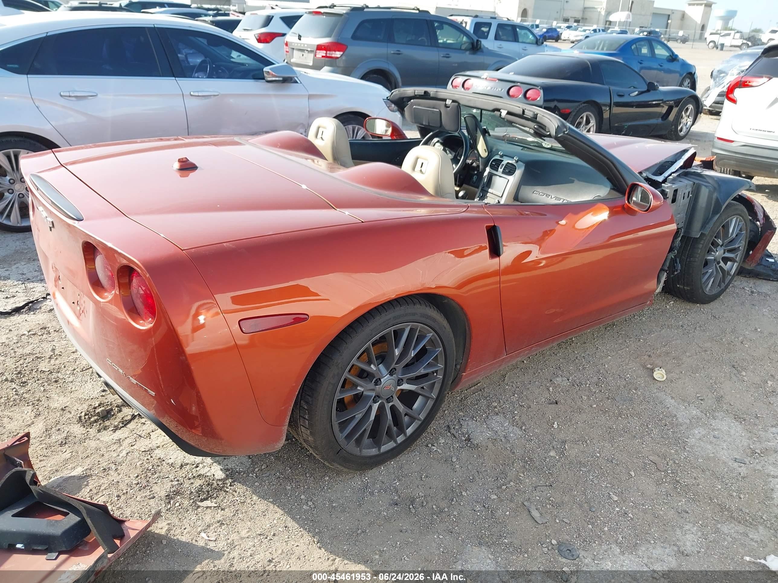 2005 Chevrolet Corvette   Оранжевый vin: 1G1YY34U755115546