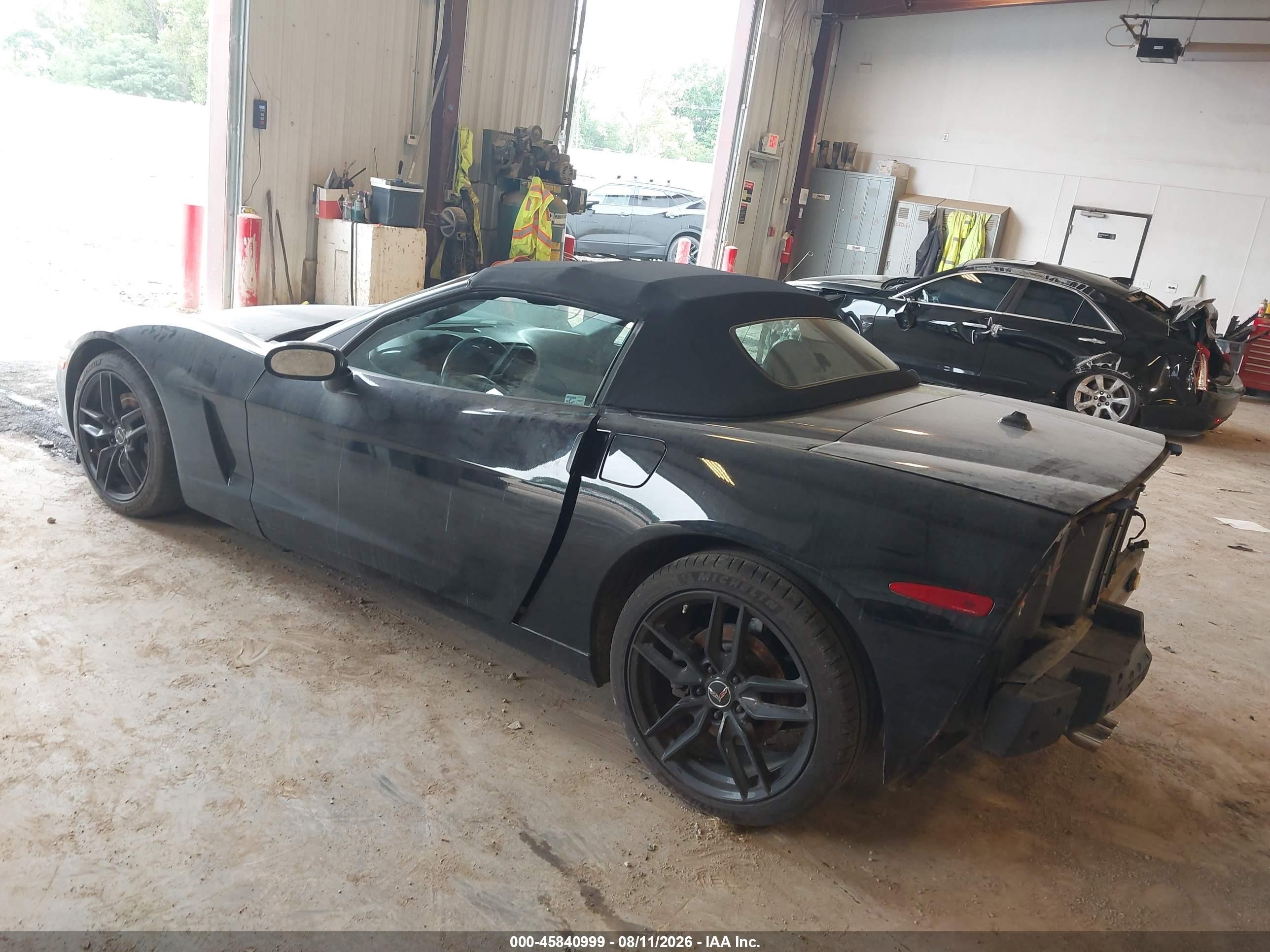 2005 Chevrolet Corvette   Черный vin: 1G1YY34U755119001