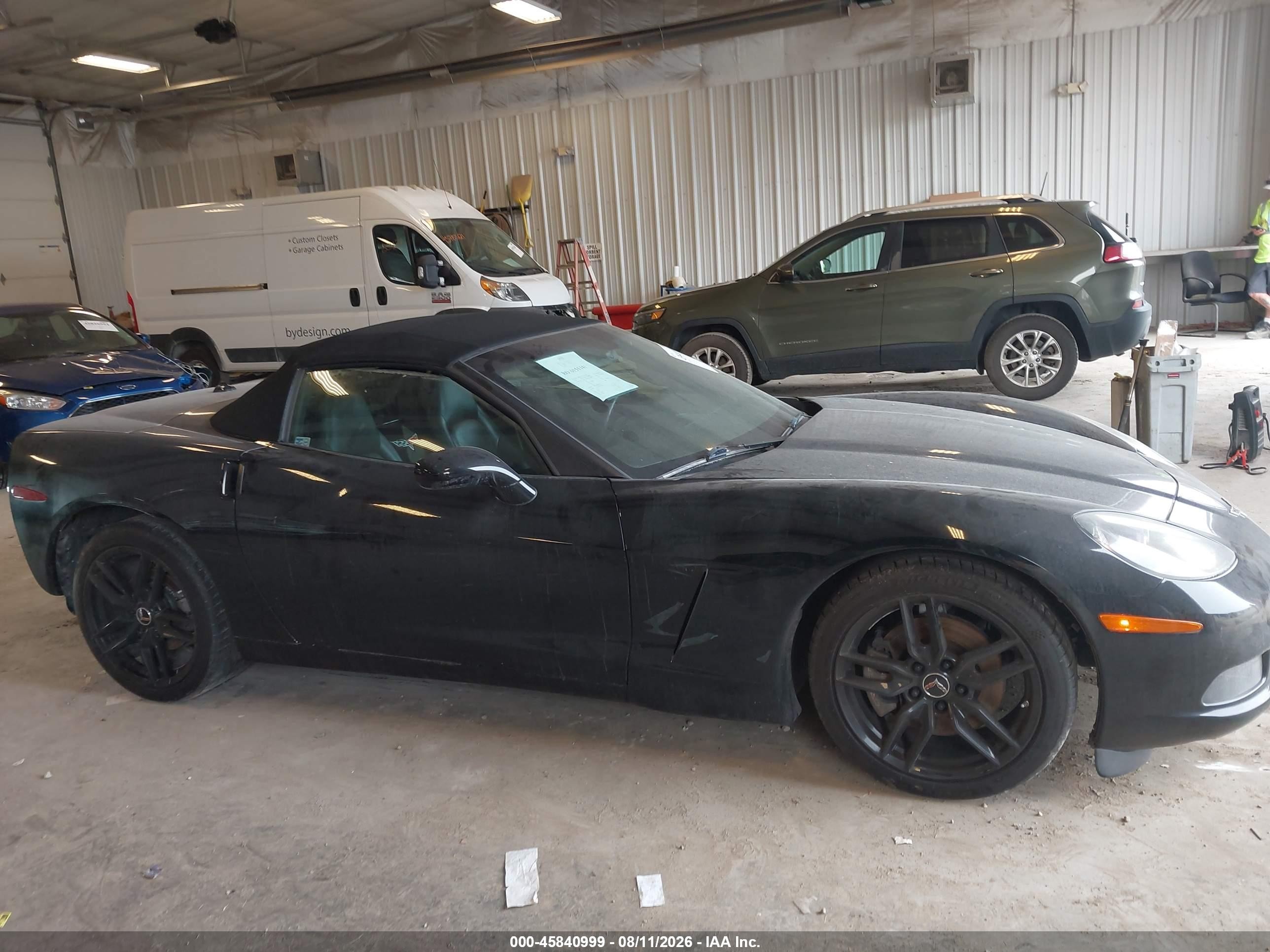 2005 Chevrolet Corvette   Черный vin: 1G1YY34U755119001