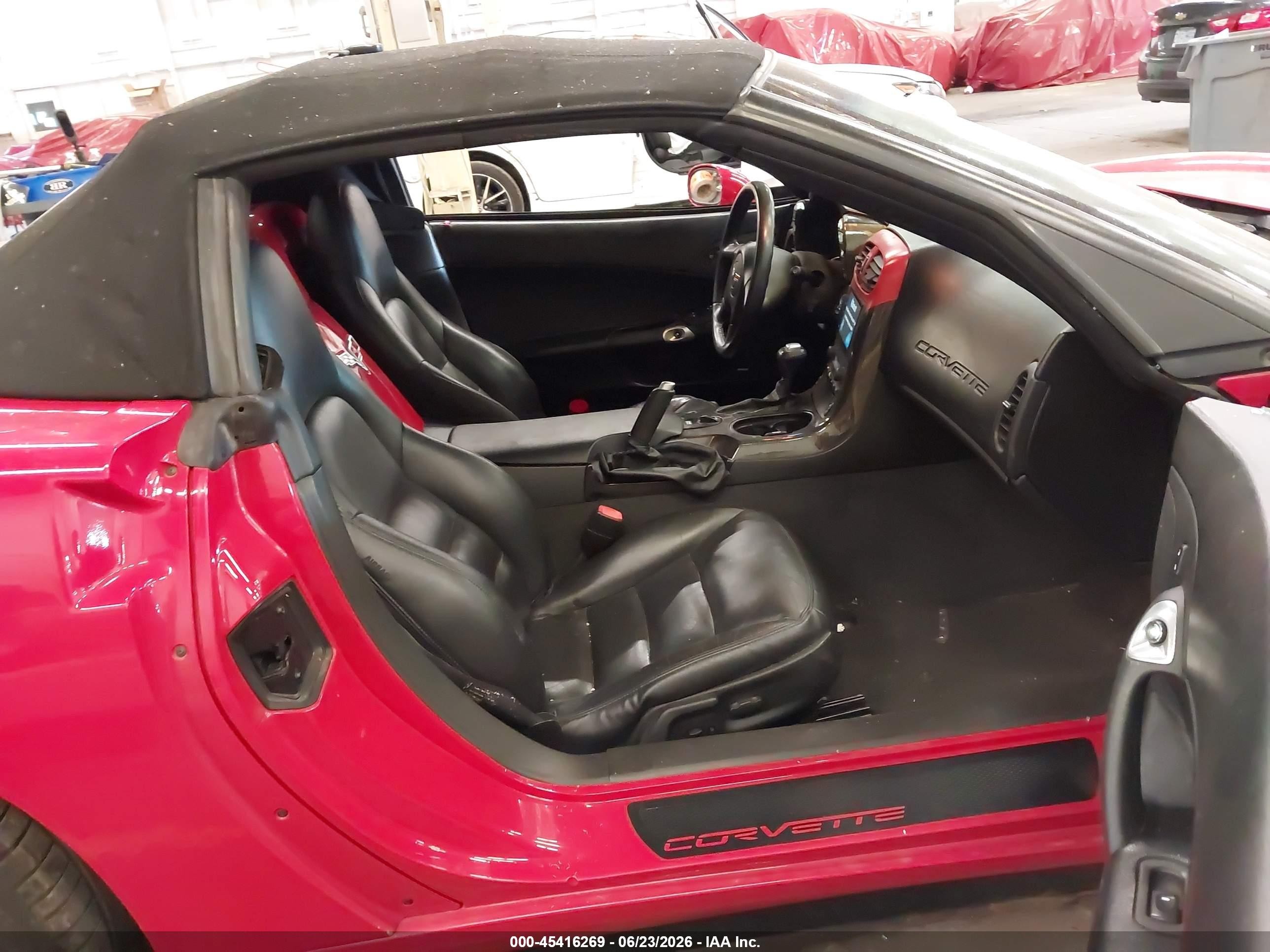 2005 Chevrolet Corvette   Красный vin: 1G1YY34U855128998