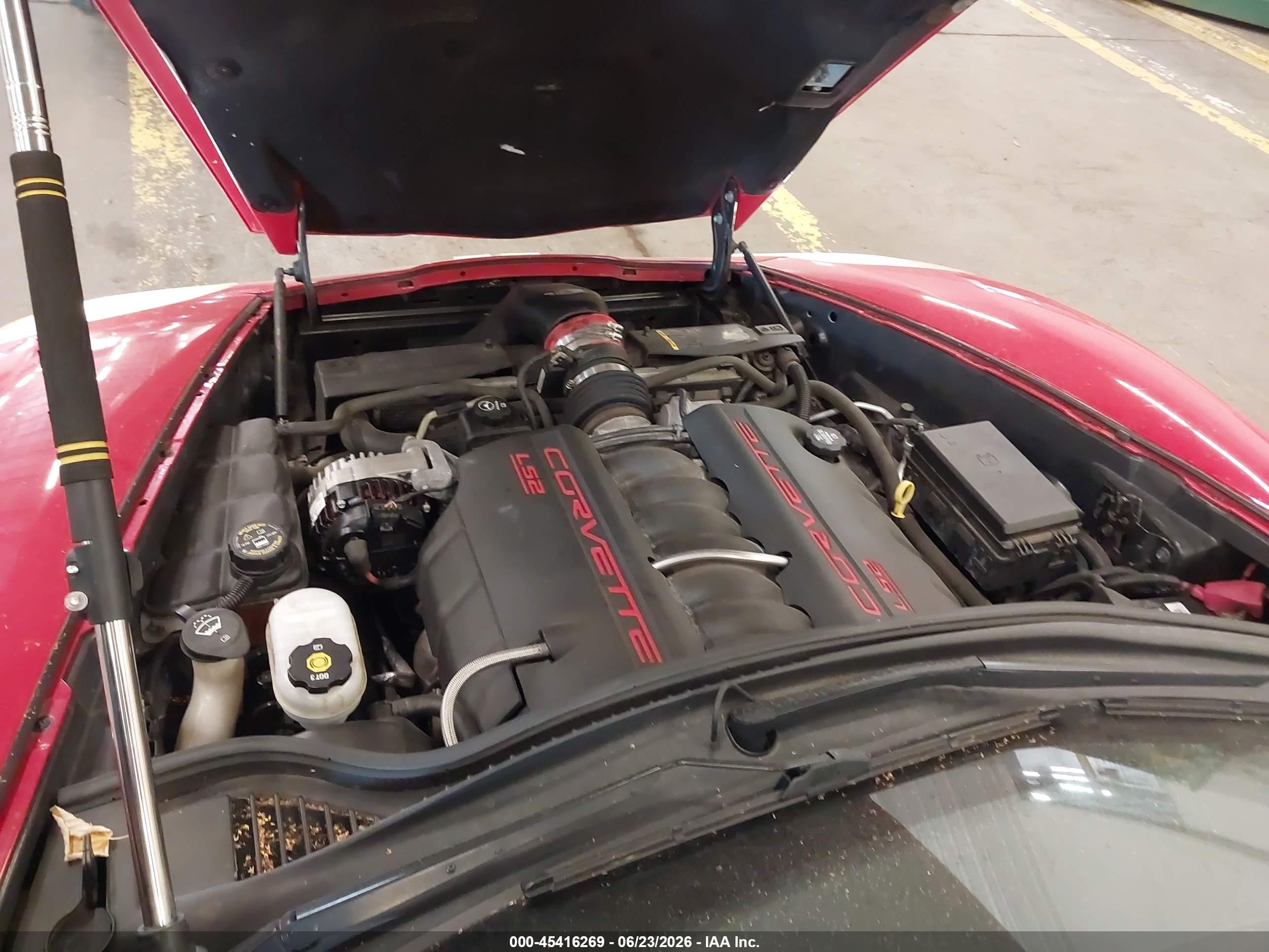 2005 Chevrolet Corvette   Красный vin: 1G1YY34U855128998