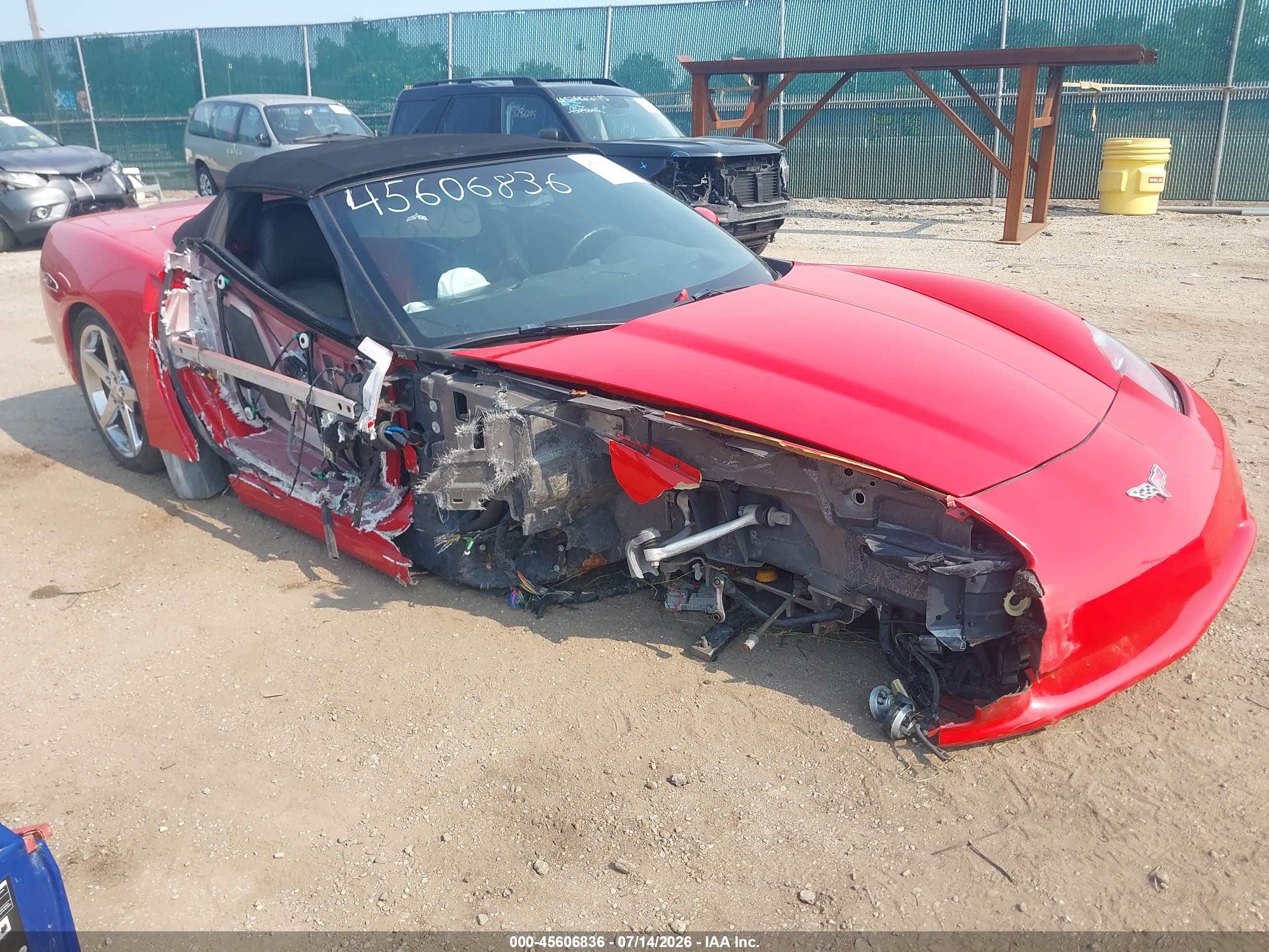 2005 Chevrolet Corvette   Красный vin: 1G1YY34UX55122037