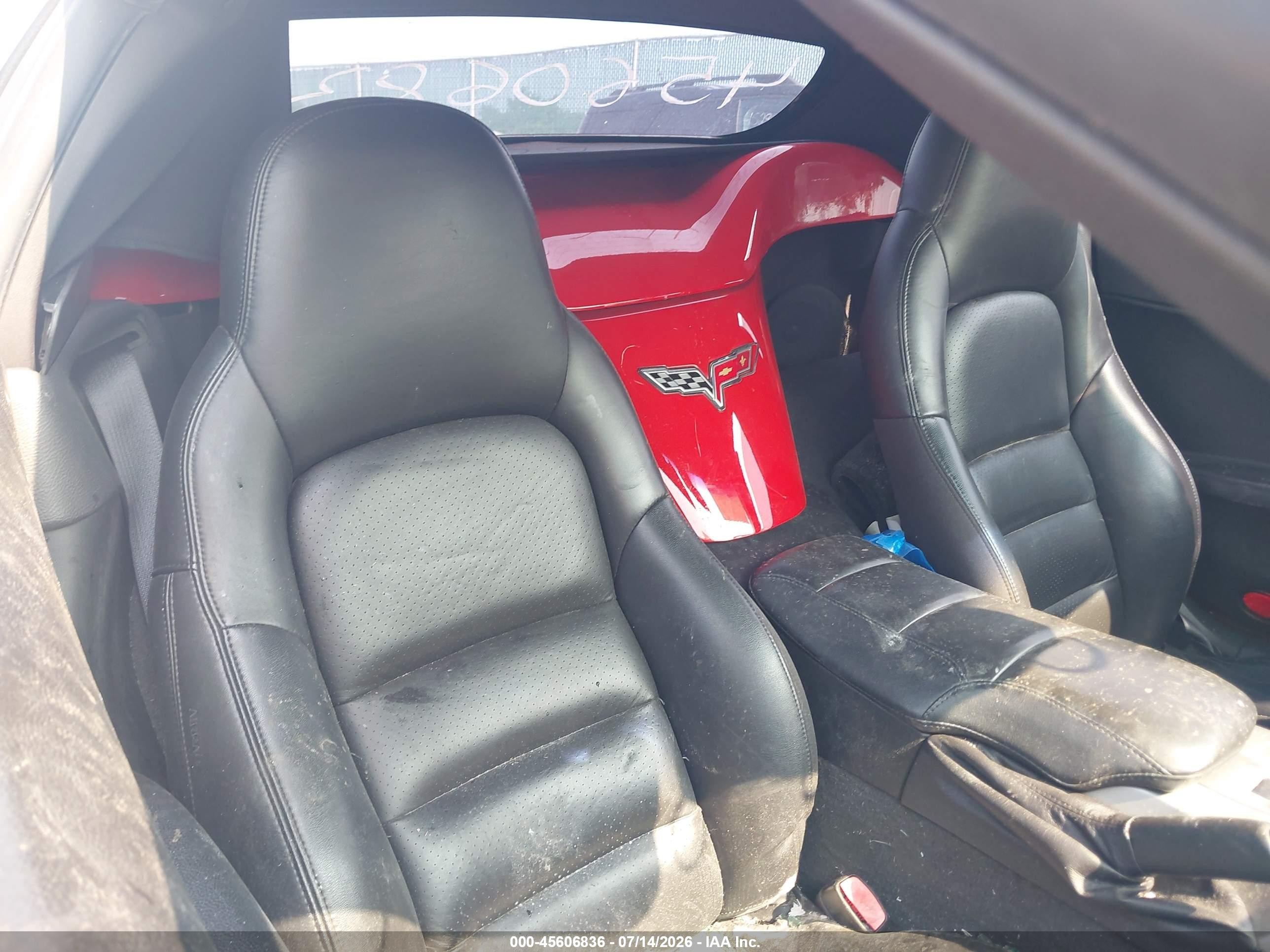 2005 Chevrolet Corvette   Red vin: 1G1YY34UX55122037