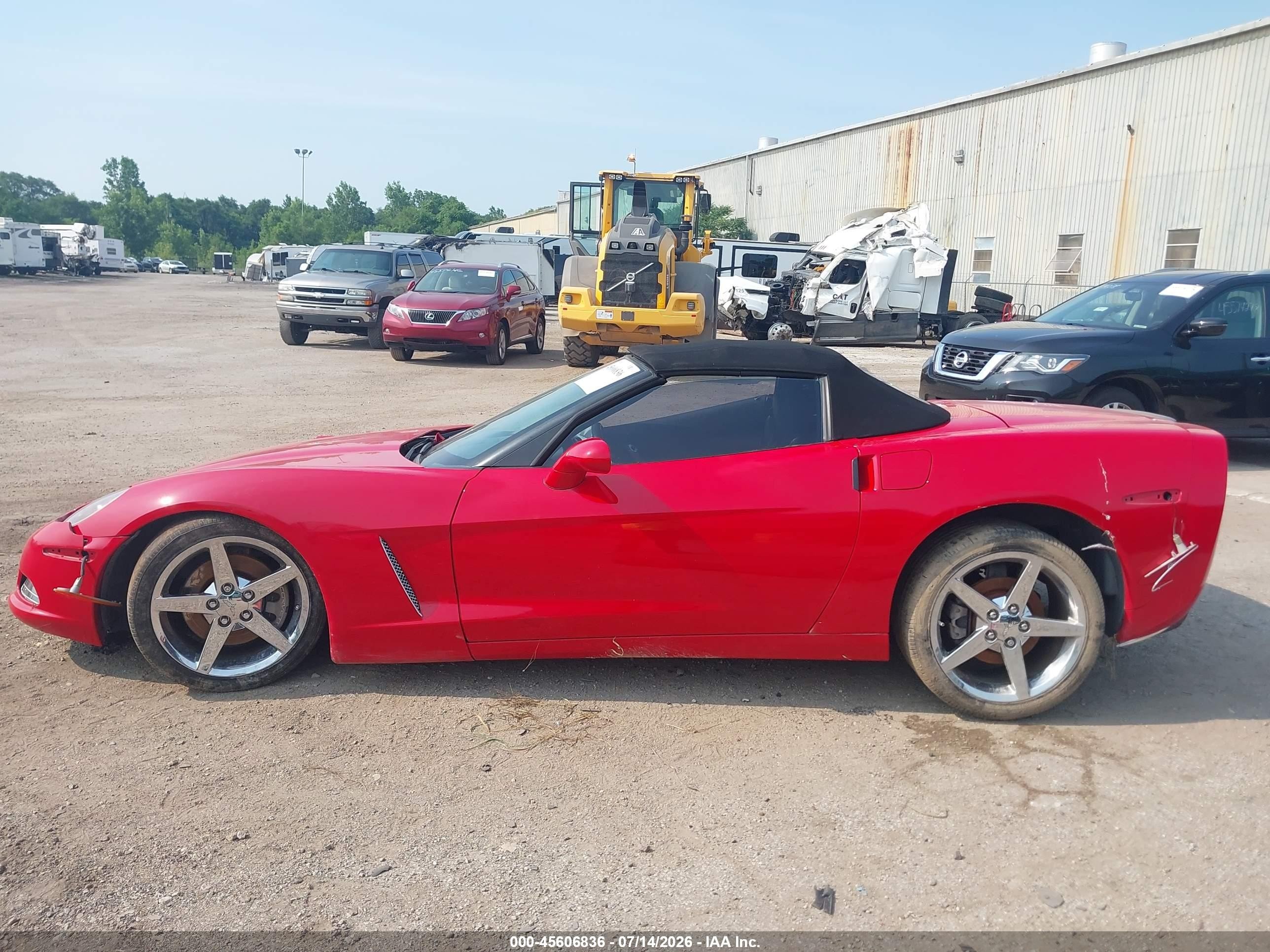 2005 Chevrolet Corvette   Red vin: 1G1YY34UX55122037