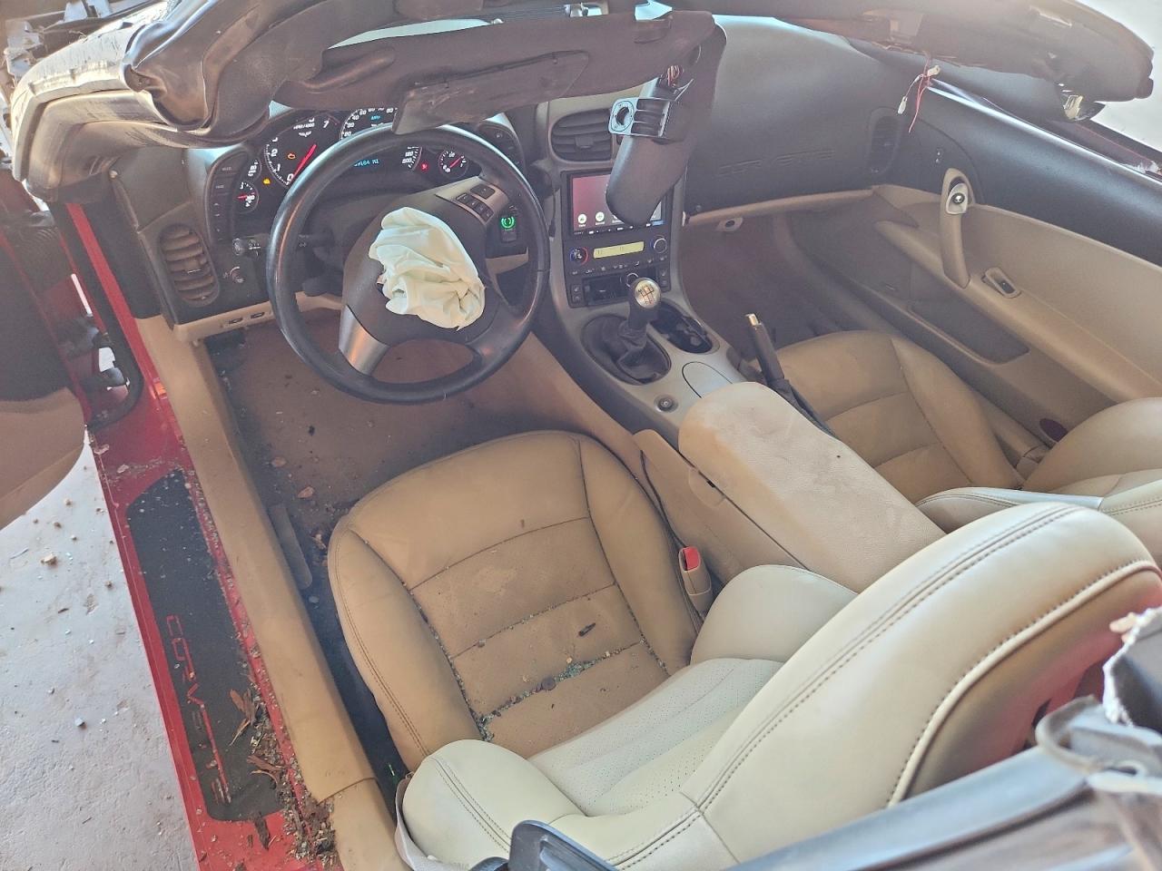 2007 Chevrolet Corvette Red vin: 1G1YY36U075122693
