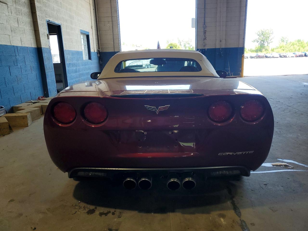 2006 Chevrolet Corvette Burgundy vin: 1G1YY36U165127397