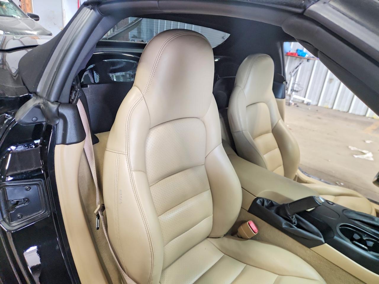 2007 Chevrolet Corvette Черный vin: 1G1YY36U275116006