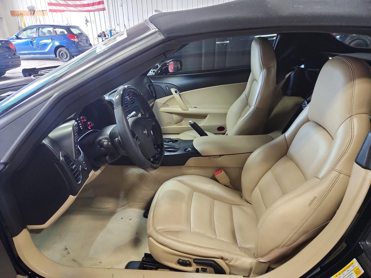 2007 Chevrolet Corvette Черный vin: 1G1YY36U275116006