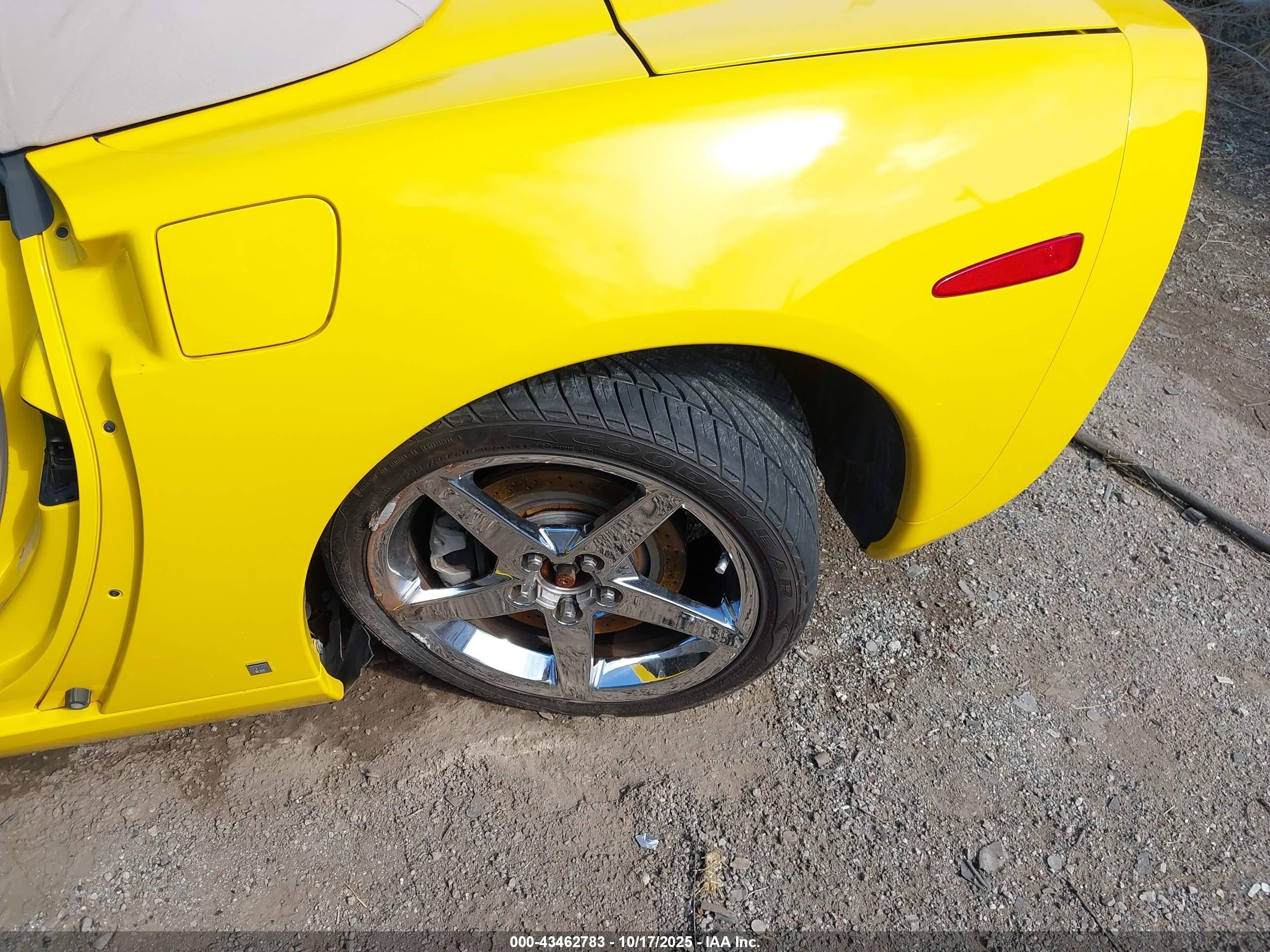 2007 Chevrolet Corvette   Yellow vin: 1G1YY36U475108098