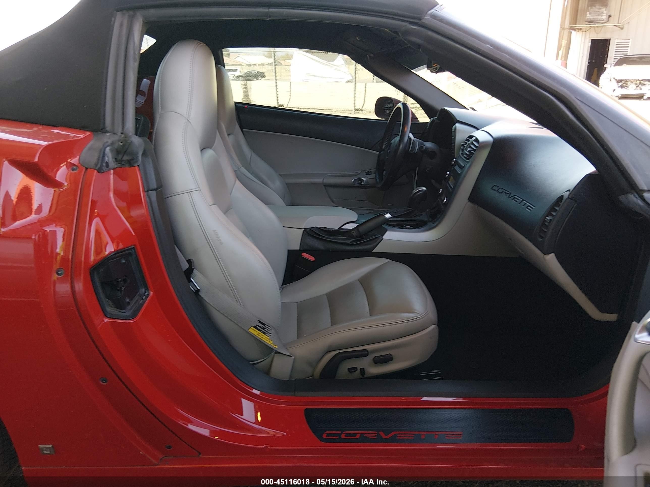 2006 Chevrolet Corvette   Red vin: 1G1YY36U565110165