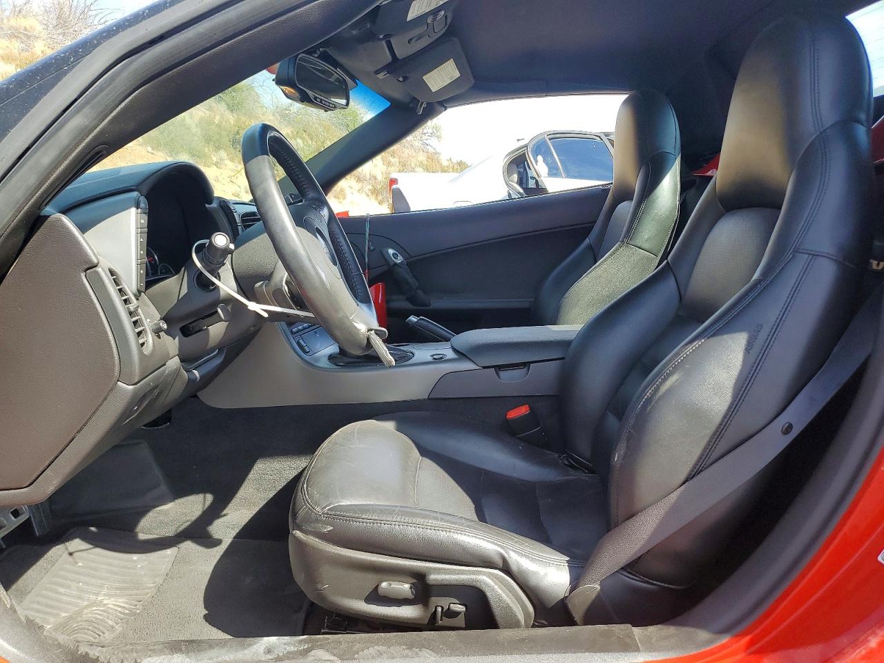 2007 Chevrolet Corvette Red vin: 1G1YY36U875104684