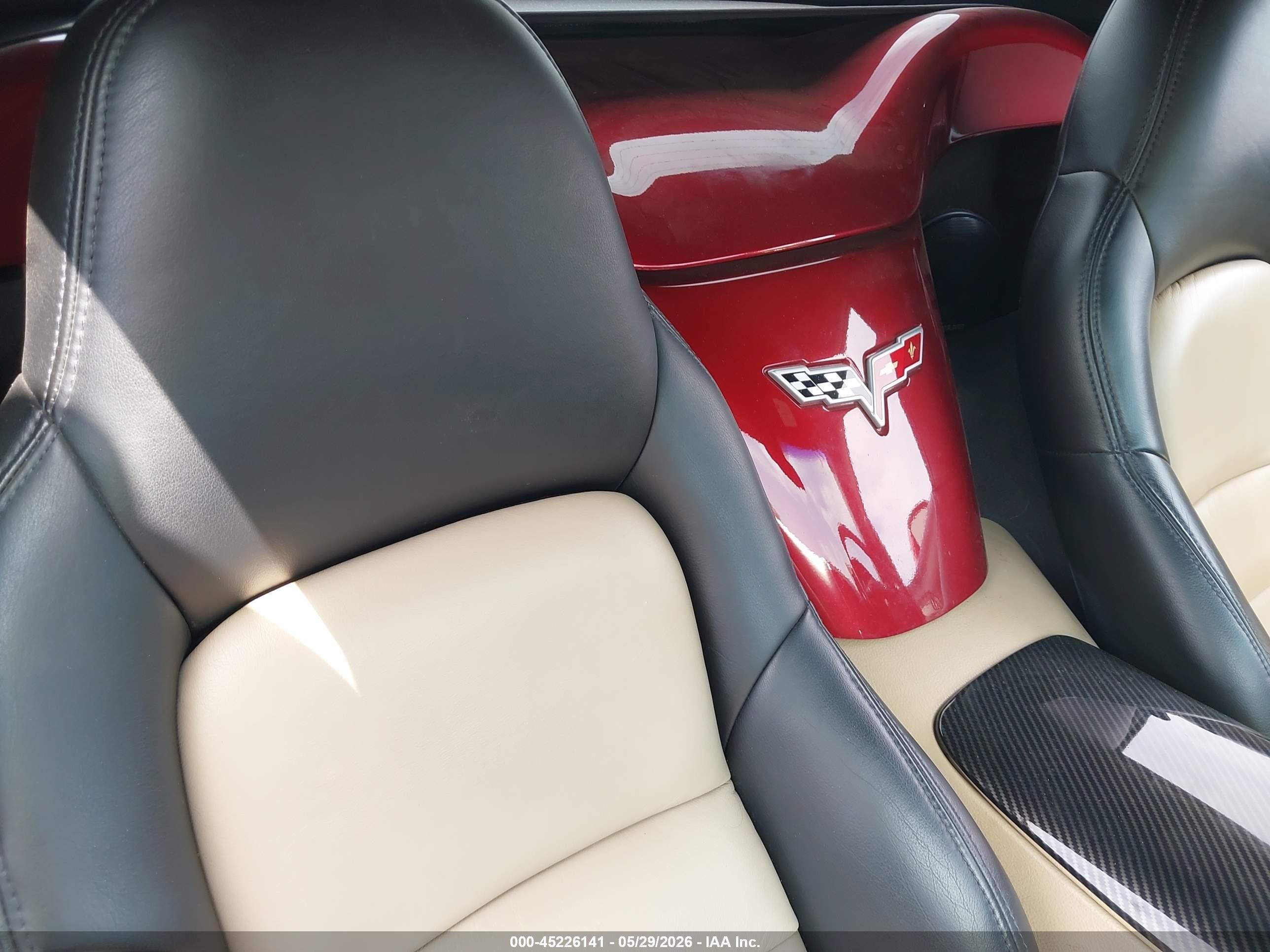 2007 Chevrolet Corvette Бордовый vin: 1G1YY36U875106709