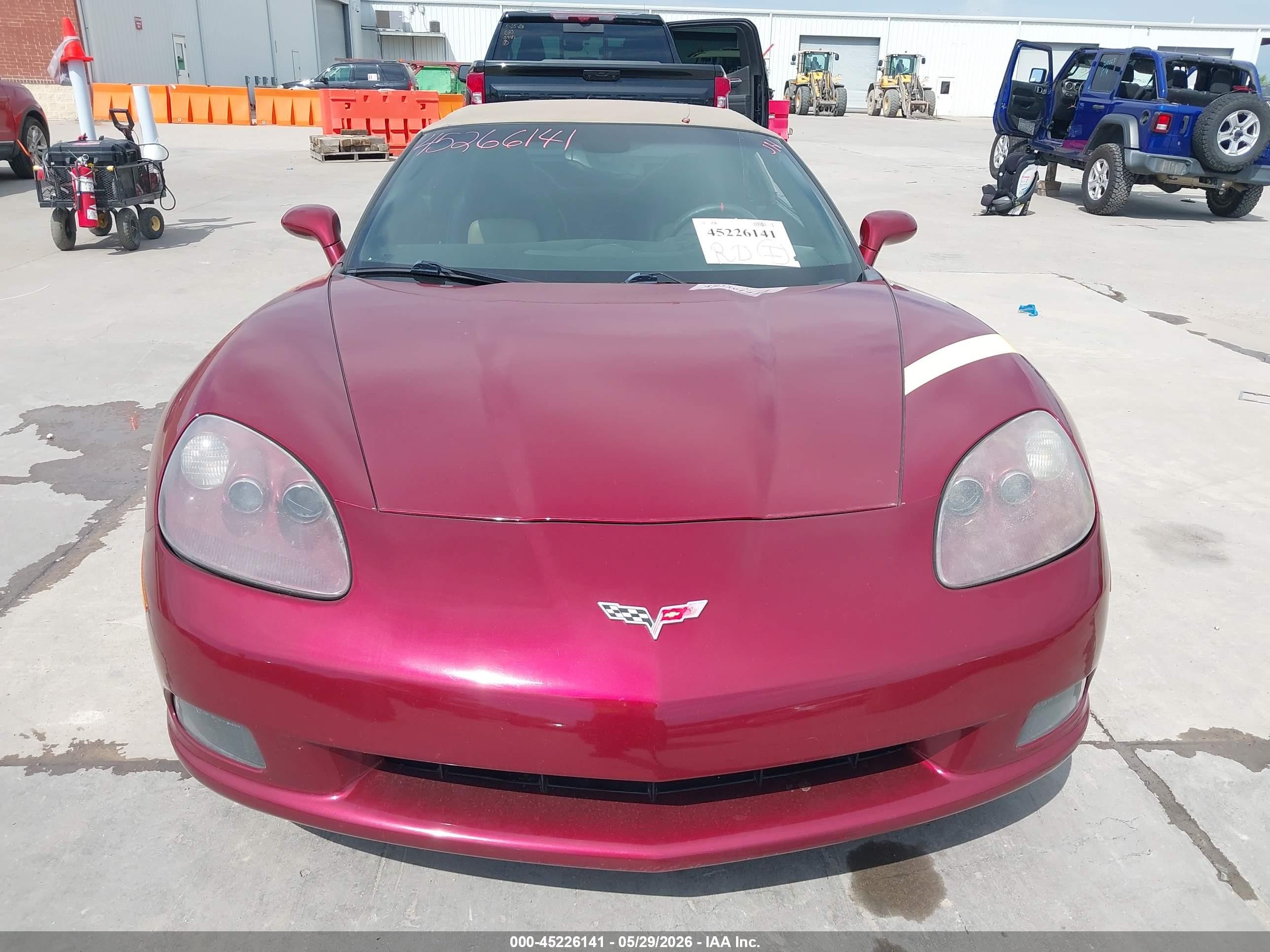 2007 Chevrolet Corvette Бордовый vin: 1G1YY36U875106709