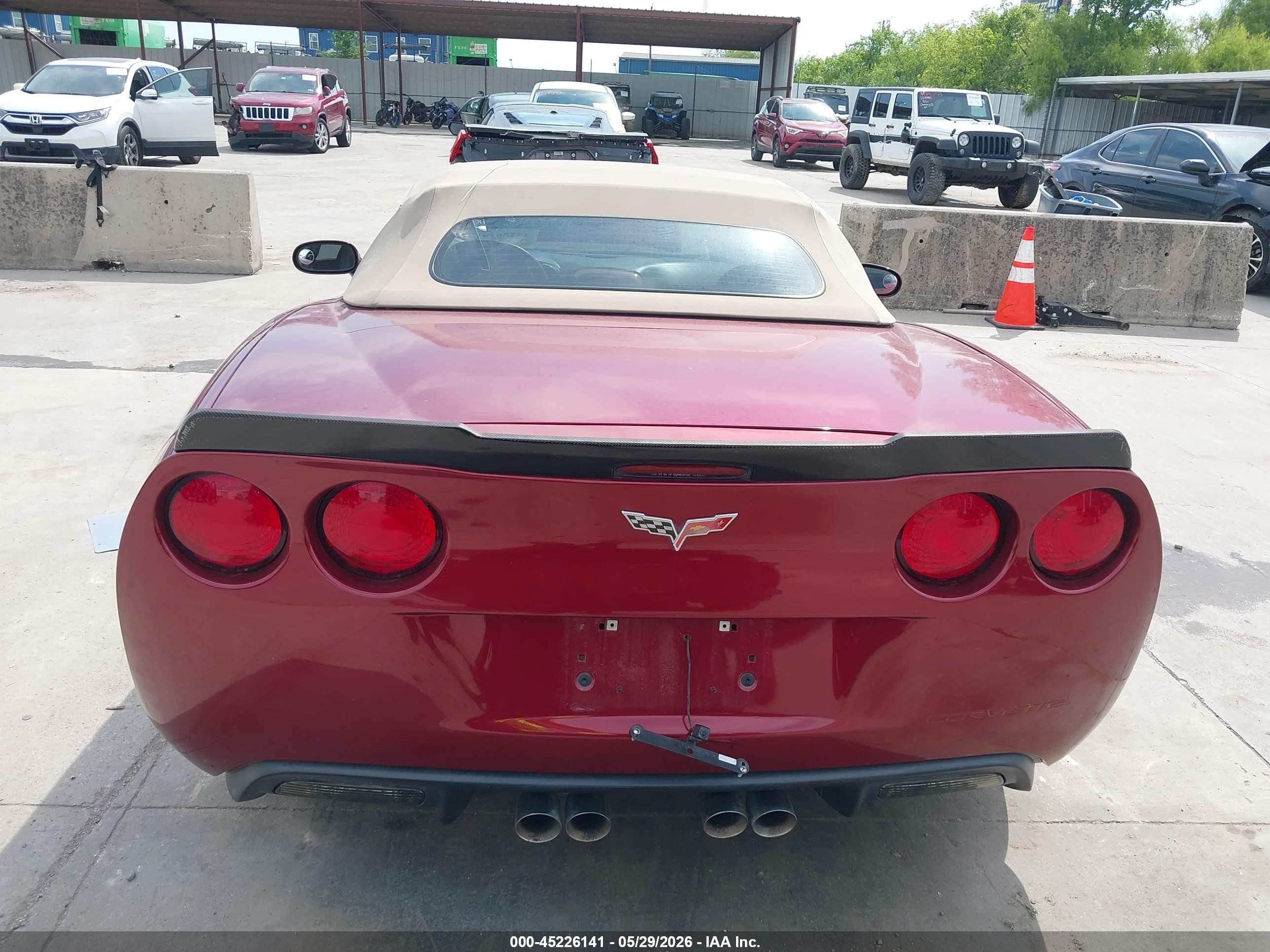 2007 Chevrolet Corvette Бордовый vin: 1G1YY36U875106709