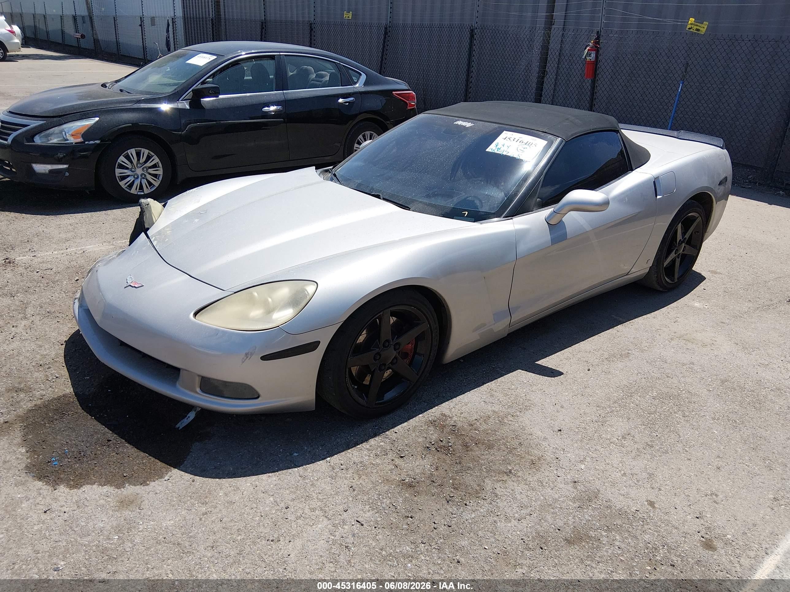 2006 Chevrolet Corvette   Silver vin: 1G1YY36U965109651