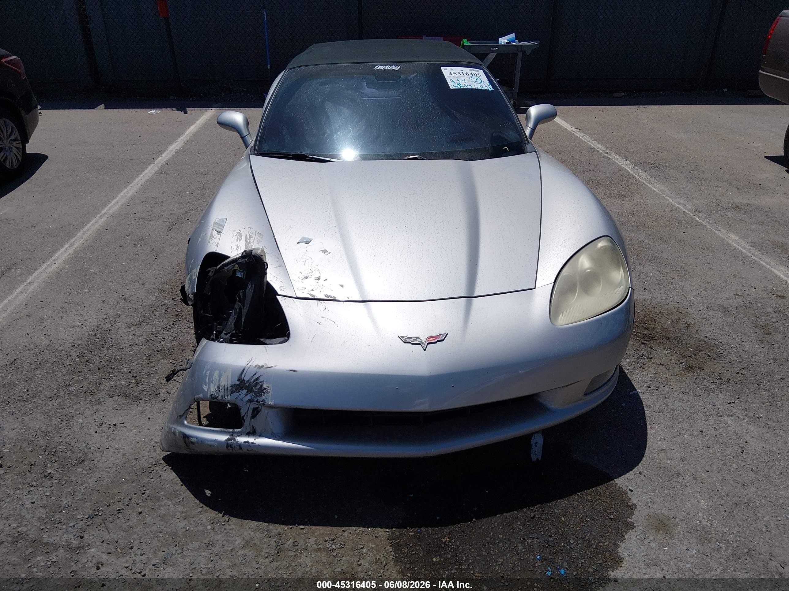 2006 Chevrolet Corvette   Silver vin: 1G1YY36U965109651