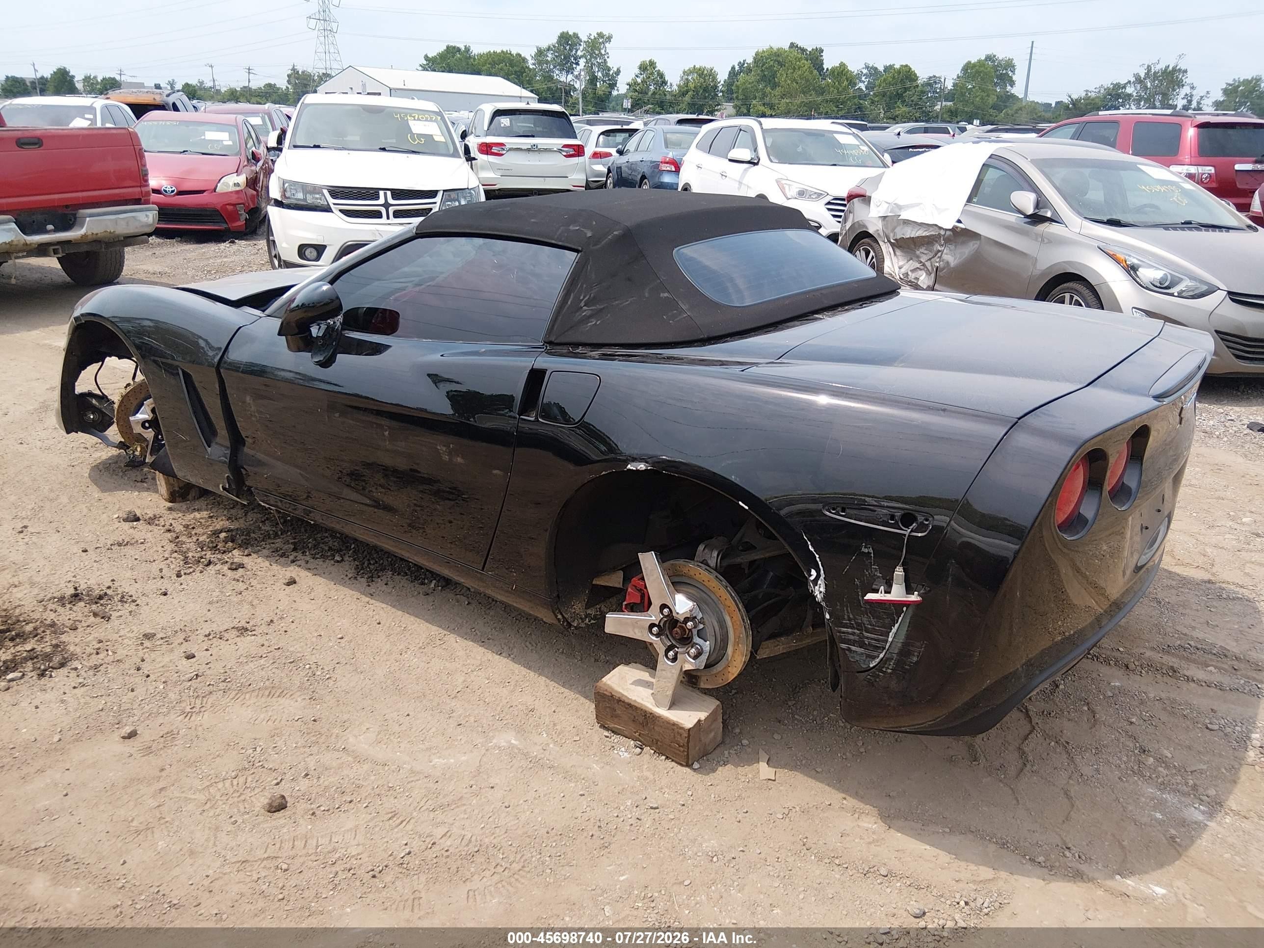 2007 Chevrolet Corvette   Black vin: 1G1YY36UX75105612