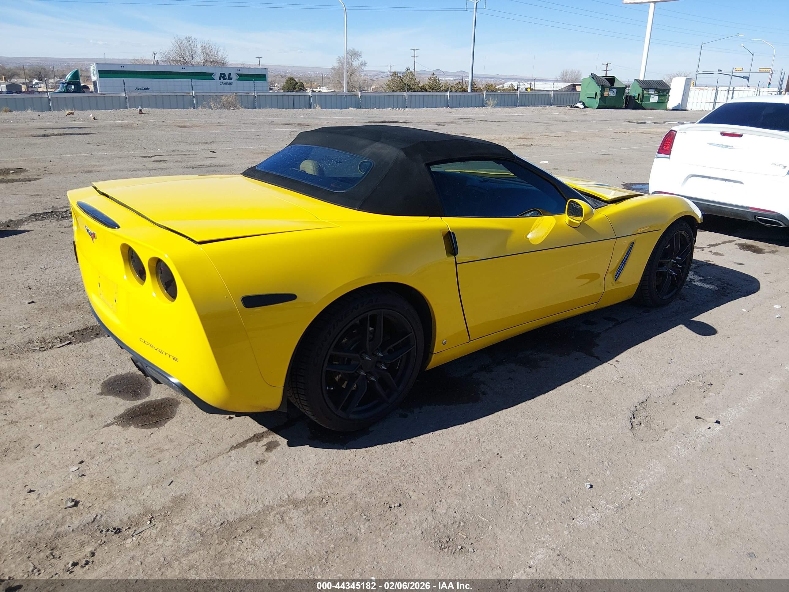 2008 Chevrolet Corvette Yellow vin: 1G1YY36W285114114