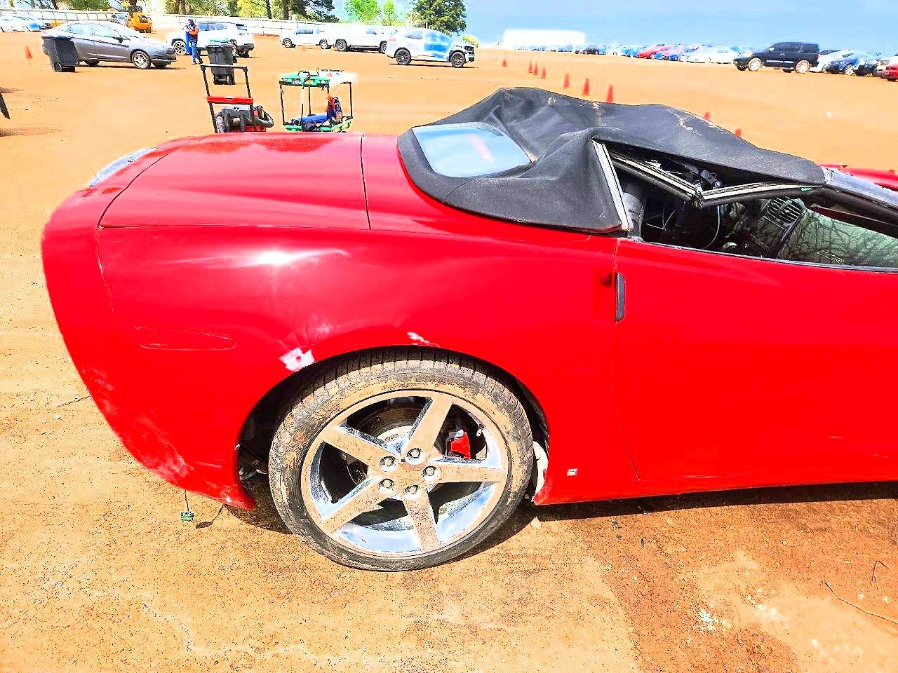 2008 Chevrolet Corvette Red vin: 1G1YY36W385115594
