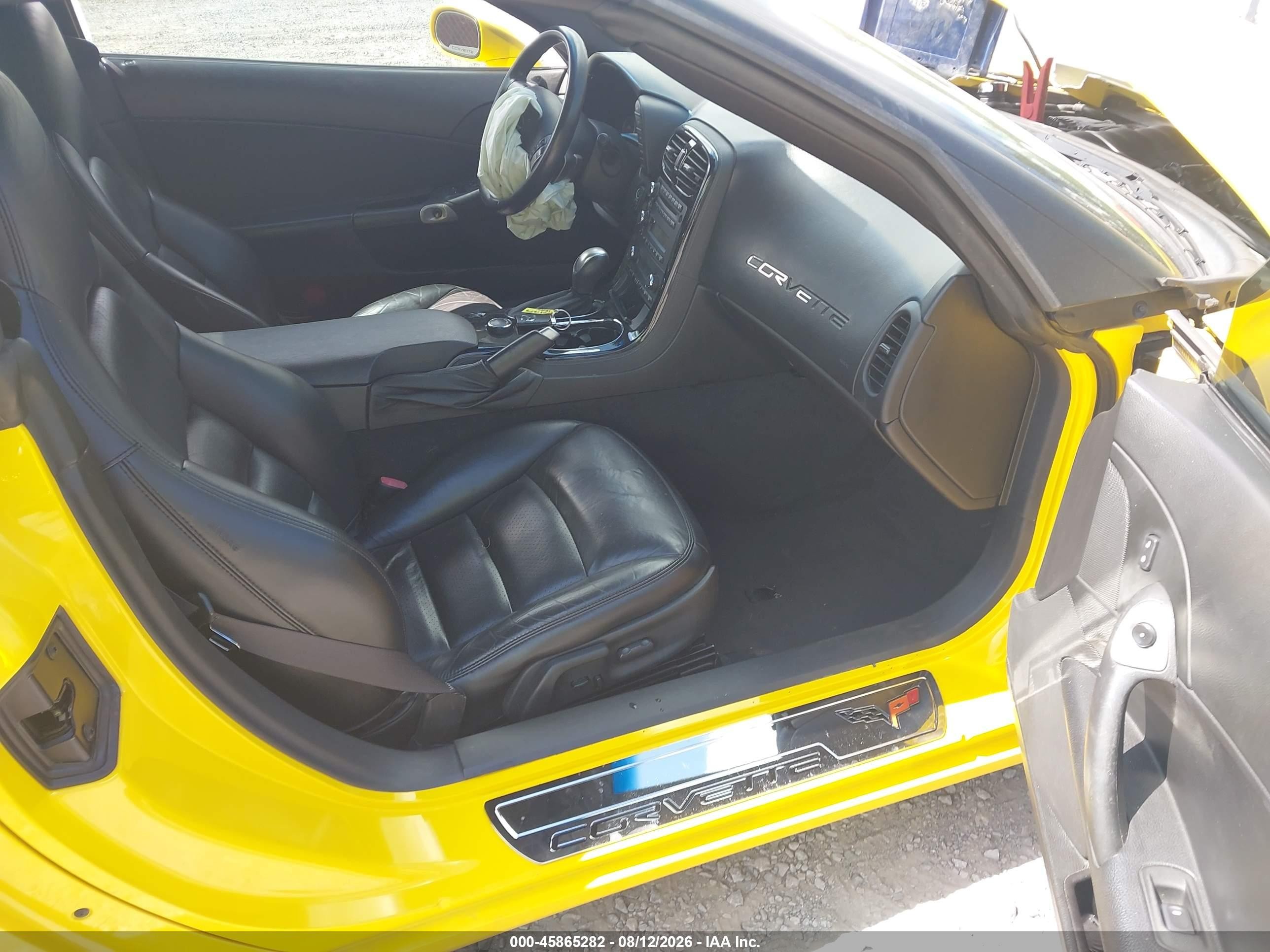 2009 Chevrolet Corvette   Yellow vin: 1G1YY36W995200053