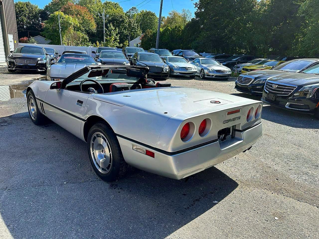 1986 Chevrolet Corvette Gray vin: 1G1YY6789G5901710