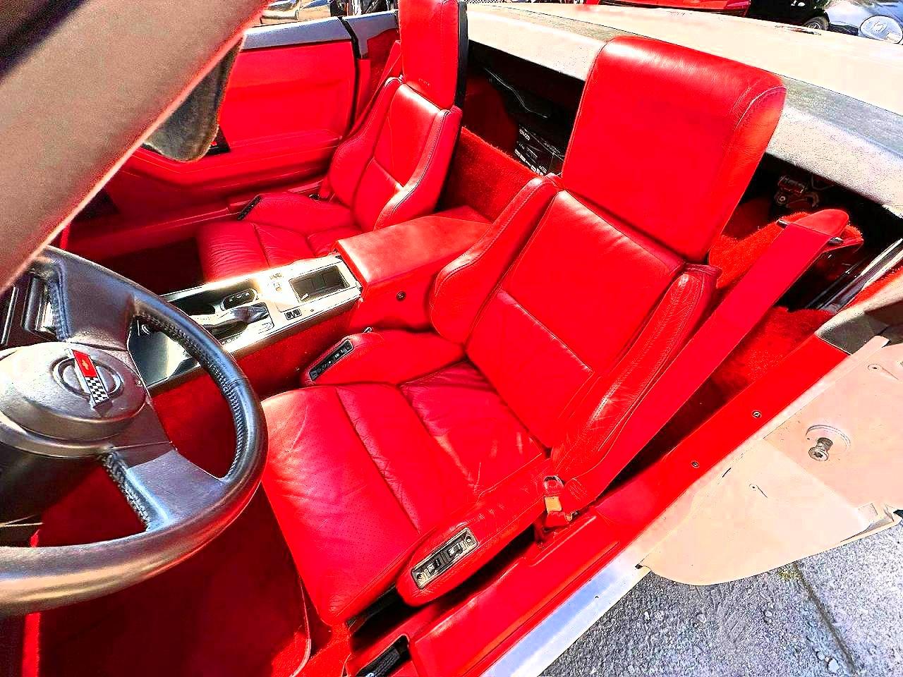 1986 Chevrolet Corvette Gray vin: 1G1YY6789G5901710