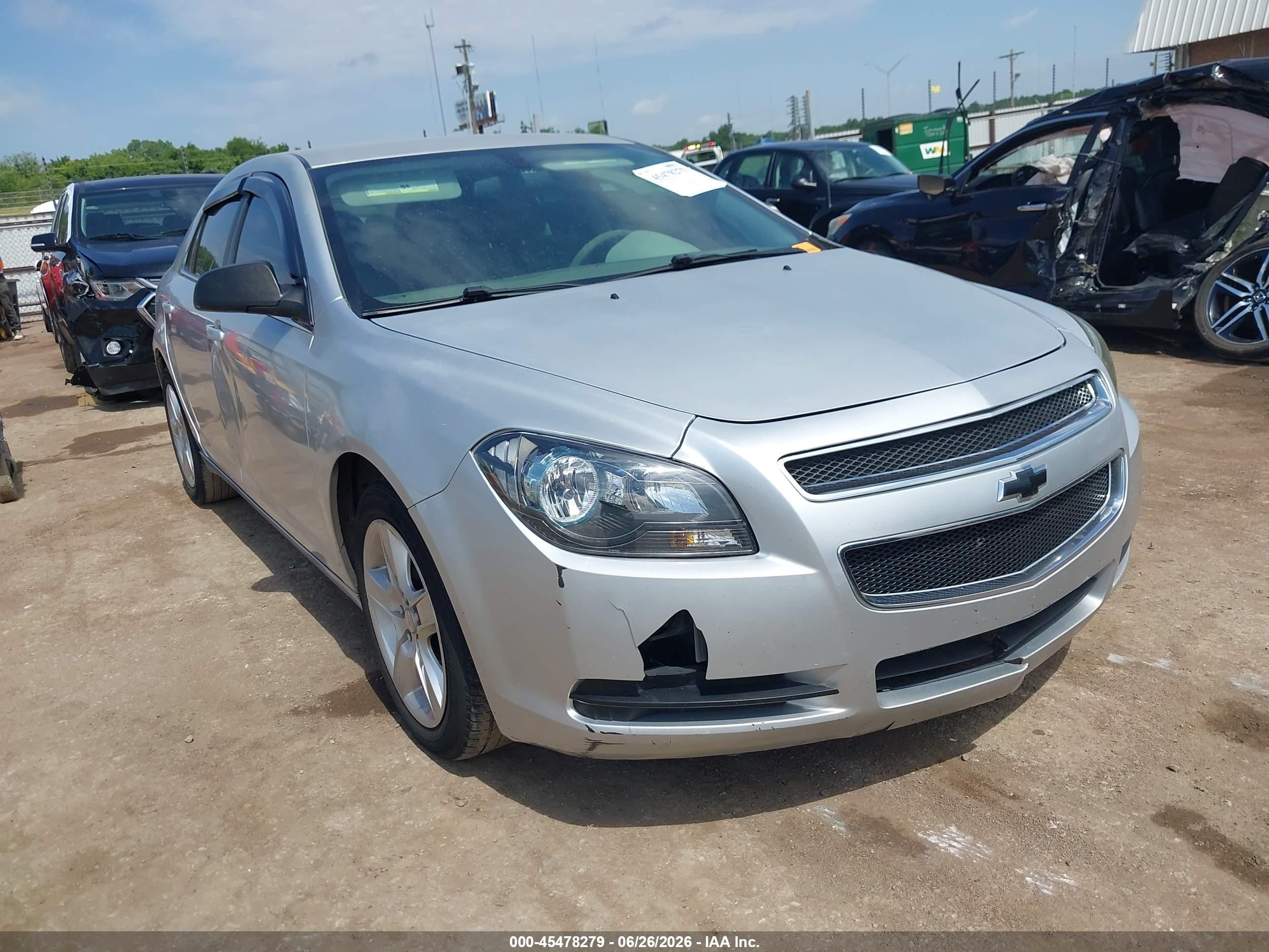 2010 Chevrolet Malibu Ls Silver vin: 1G1ZA5E00AF255989