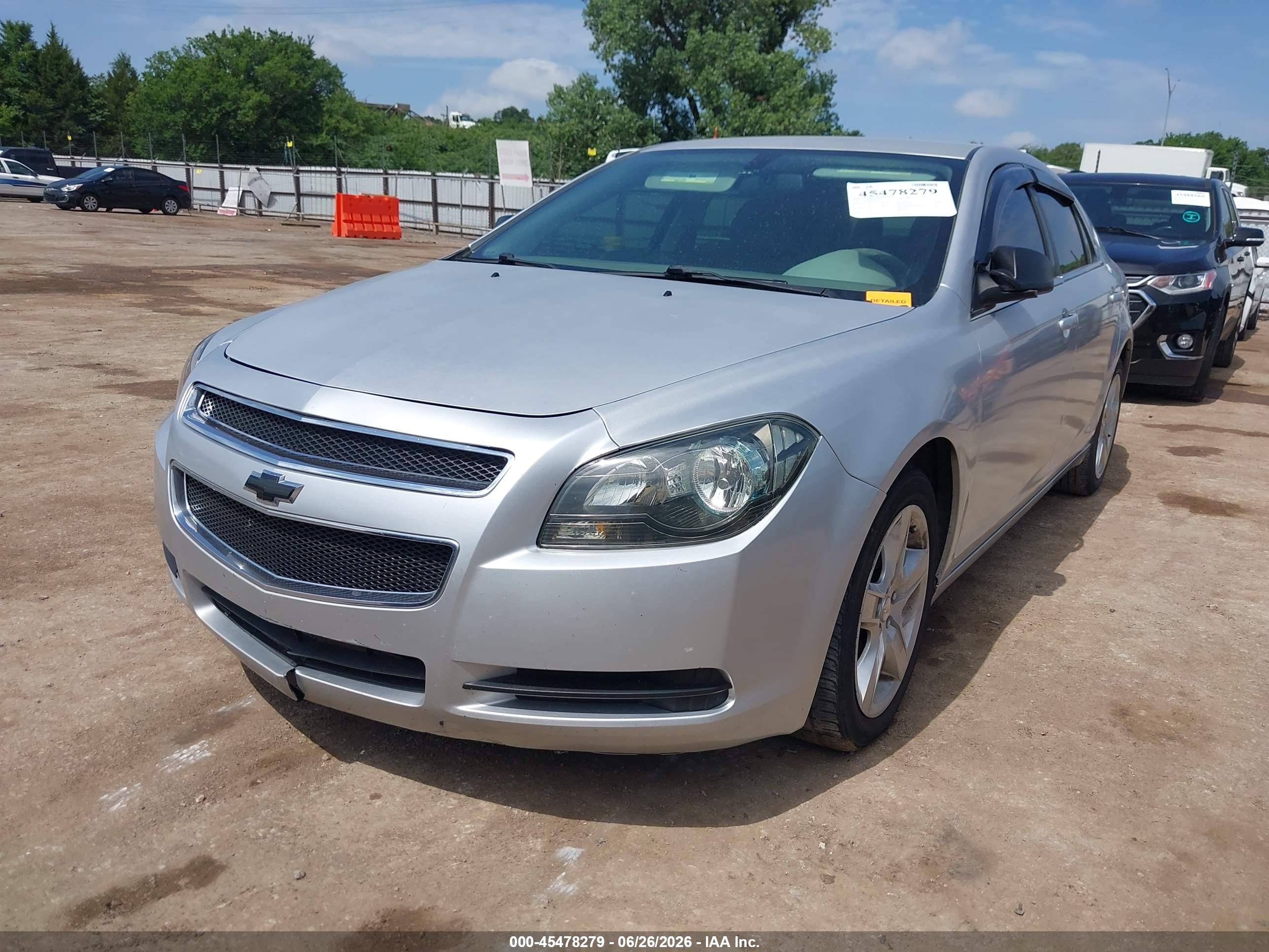 2010 Chevrolet Malibu Ls Silver vin: 1G1ZA5E00AF255989