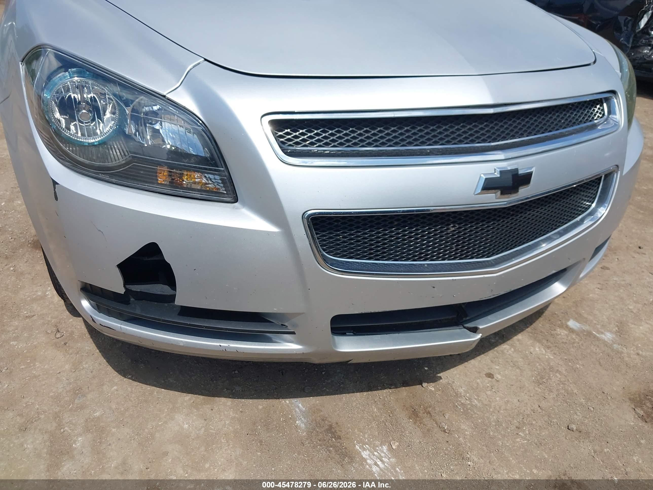 2010 Chevrolet Malibu Ls Silver vin: 1G1ZA5E00AF255989