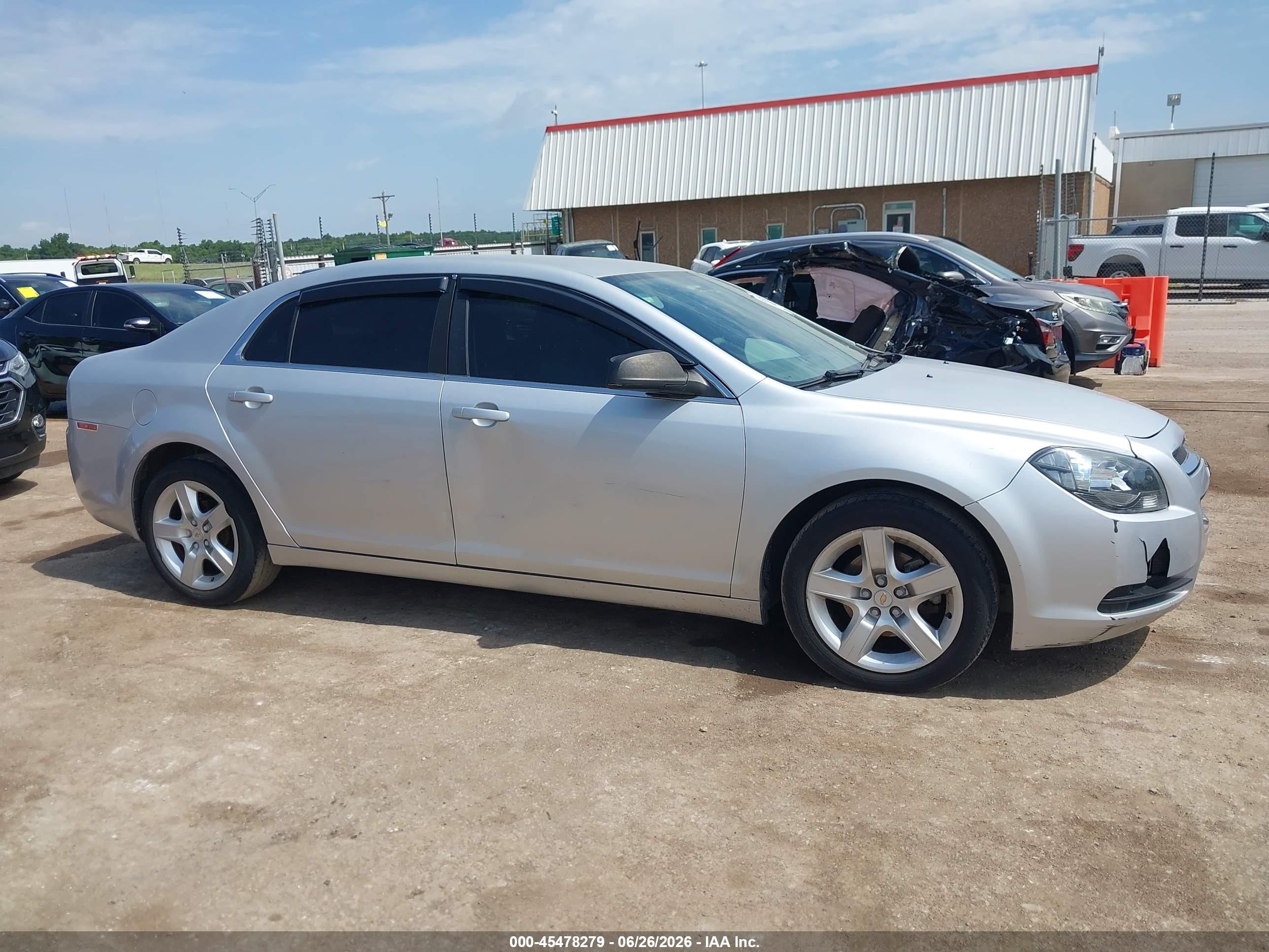 2010 Chevrolet Malibu Ls Silver vin: 1G1ZA5E00AF255989