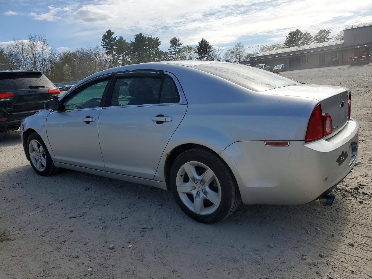 2010 Chevrolet Malibu Ls Silver vin: 1G1ZA5E01AF287561
