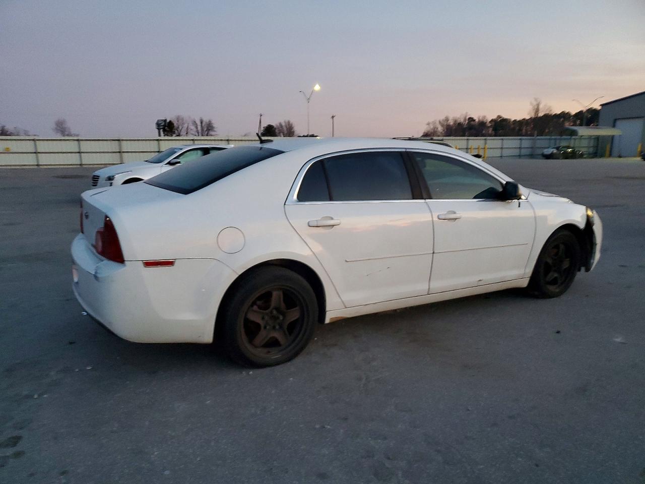 2010 Chevrolet Malibu Ls White vin: 1G1ZA5E03AF254982