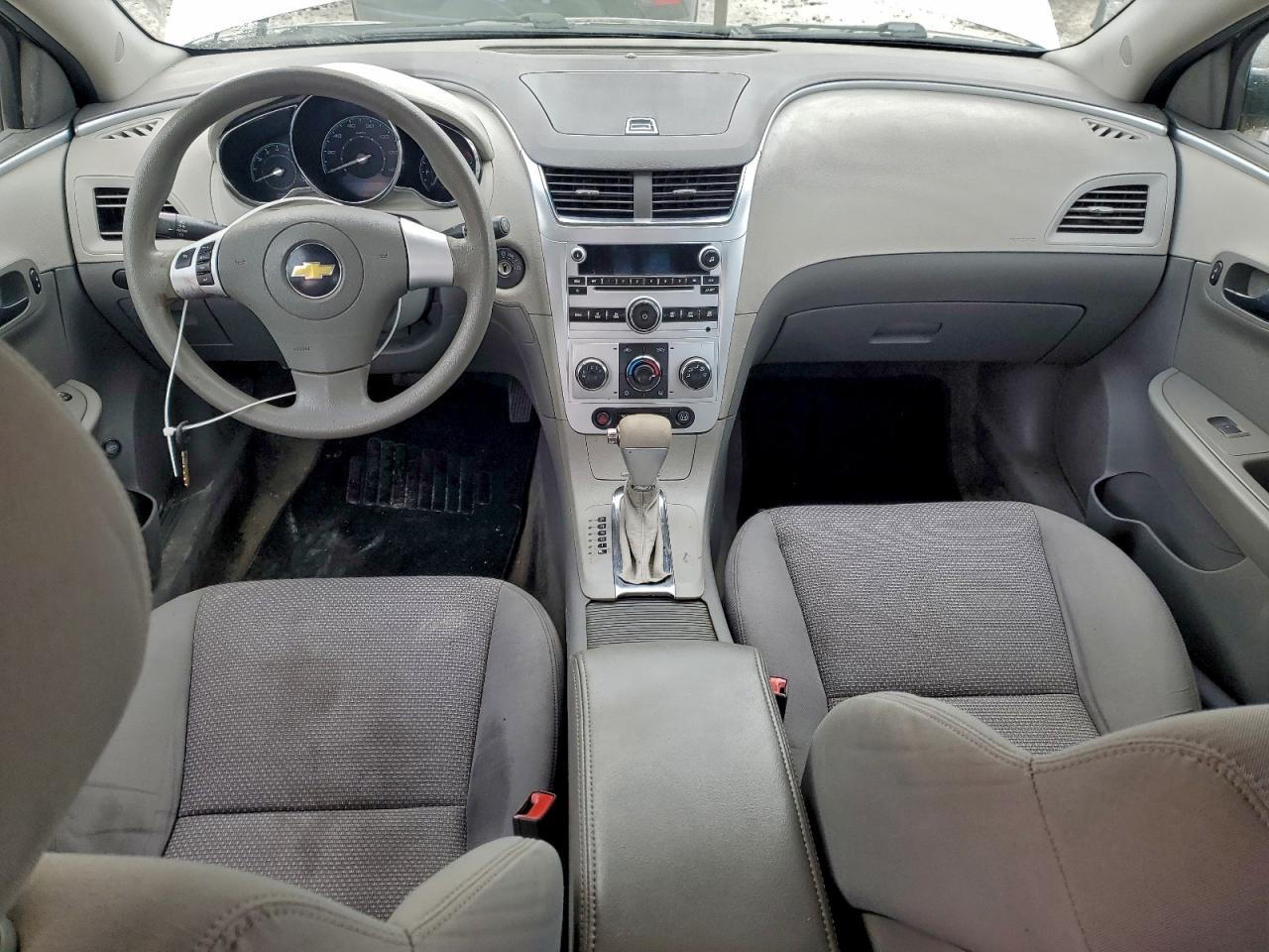 2010 Chevrolet Malibu Ls Белый vin: 1G1ZA5E04AF283942