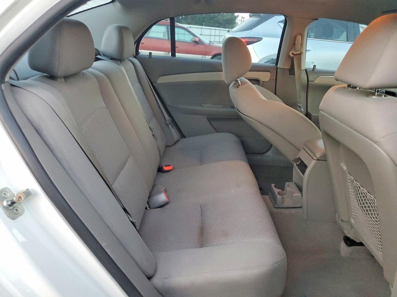 2010 Chevrolet Malibu Ls White vin: 1G1ZA5E06A4101508