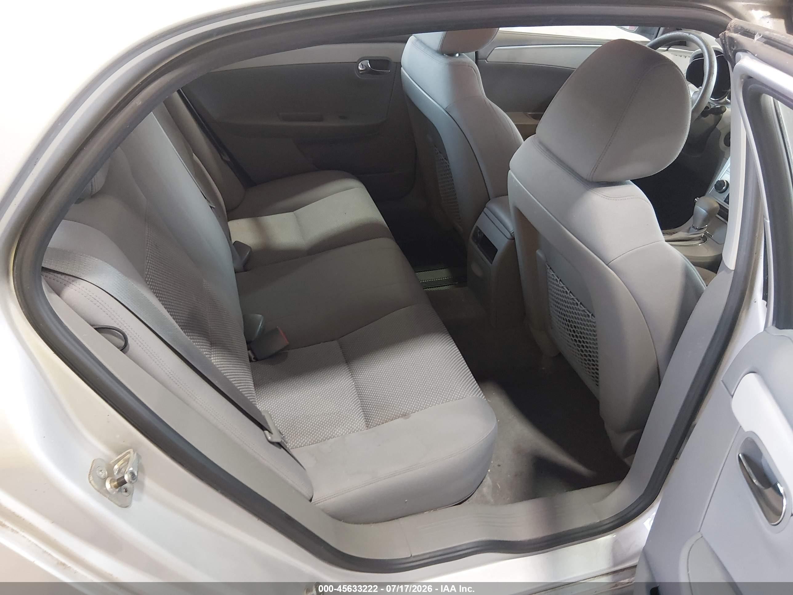 2010 Chevrolet Malibu Ls Silver vin: 1G1ZA5E06AF210281
