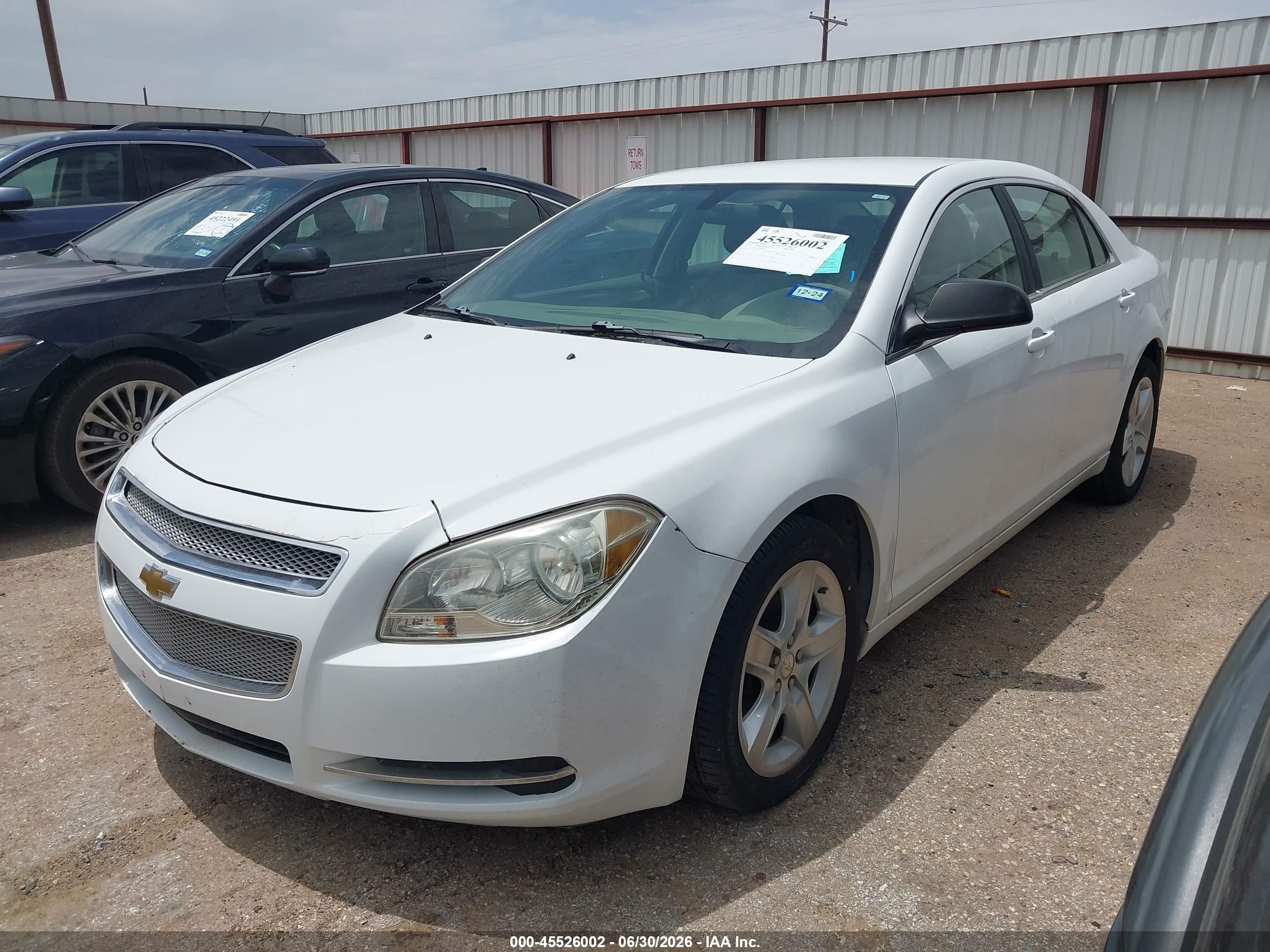 2010 Chevrolet Malibu Ls White vin: 1G1ZA5E07AF289573