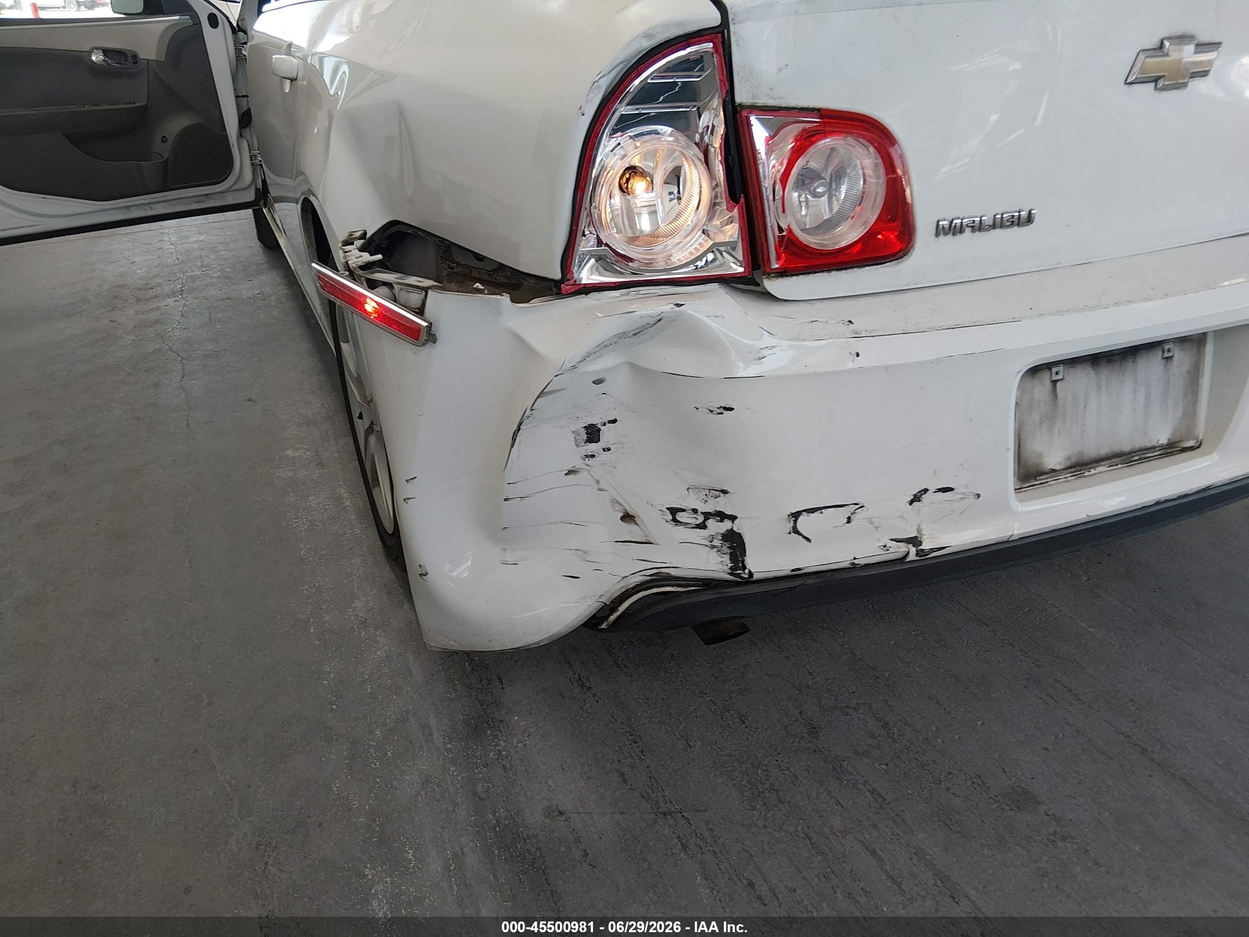 2012 Chevrolet Malibu Ls White vin: 1G1ZA5E08CF358788