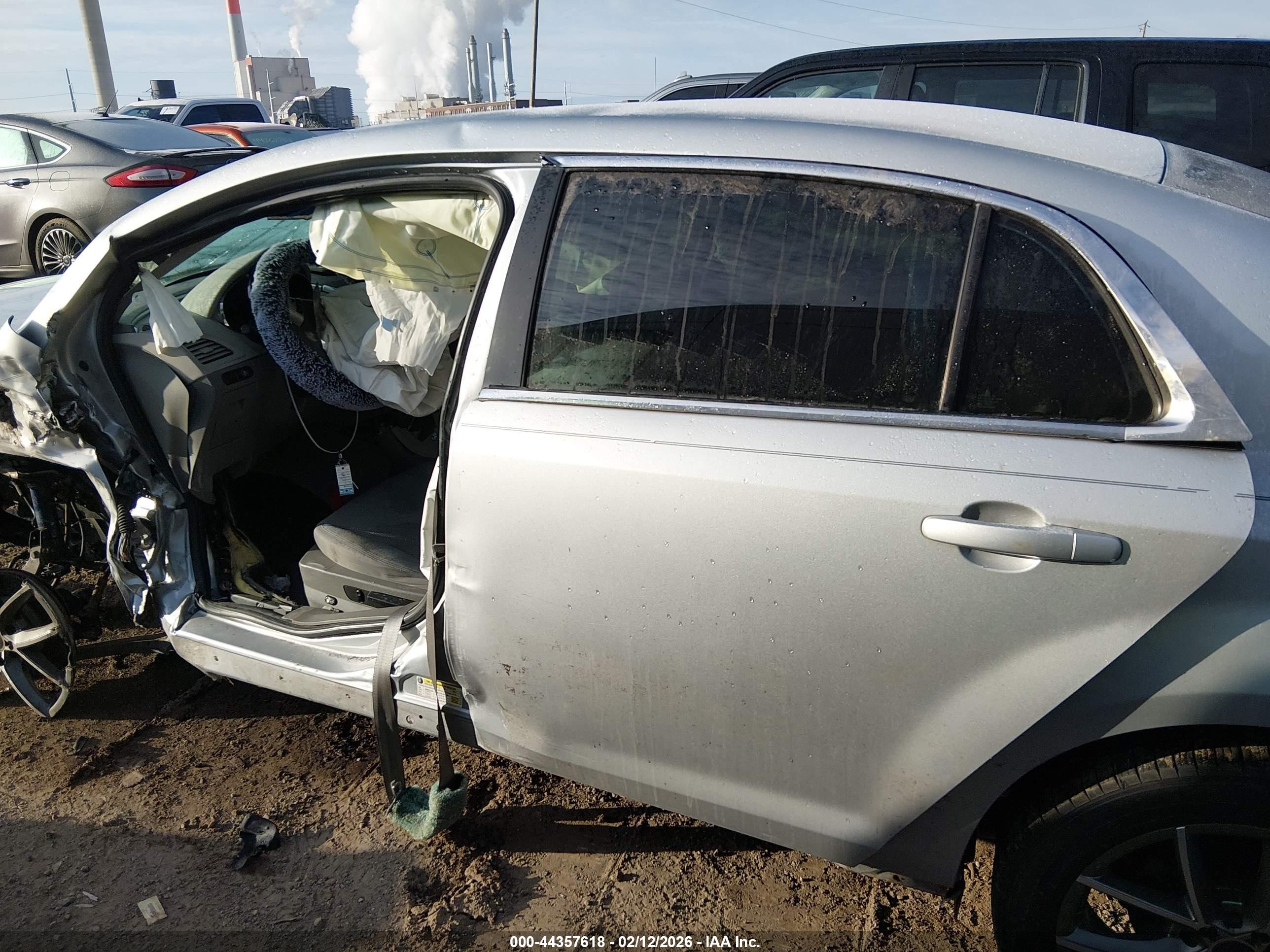 2010 Chevrolet Malibu Ls Silver vin: 1G1ZA5E09AF290238