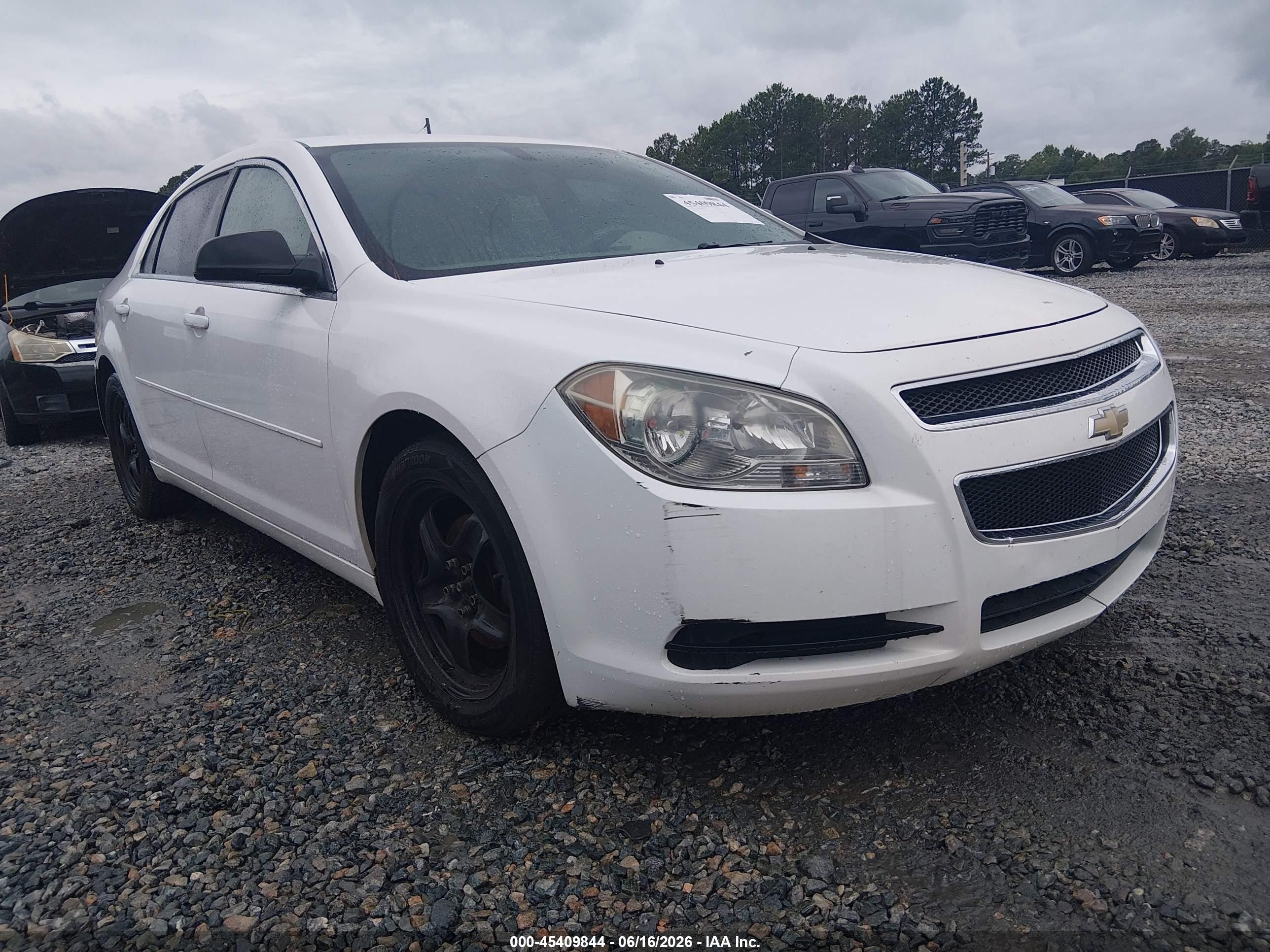 2012 Chevrolet Malibu Ls Белый vin: 1G1ZA5E09CF397194