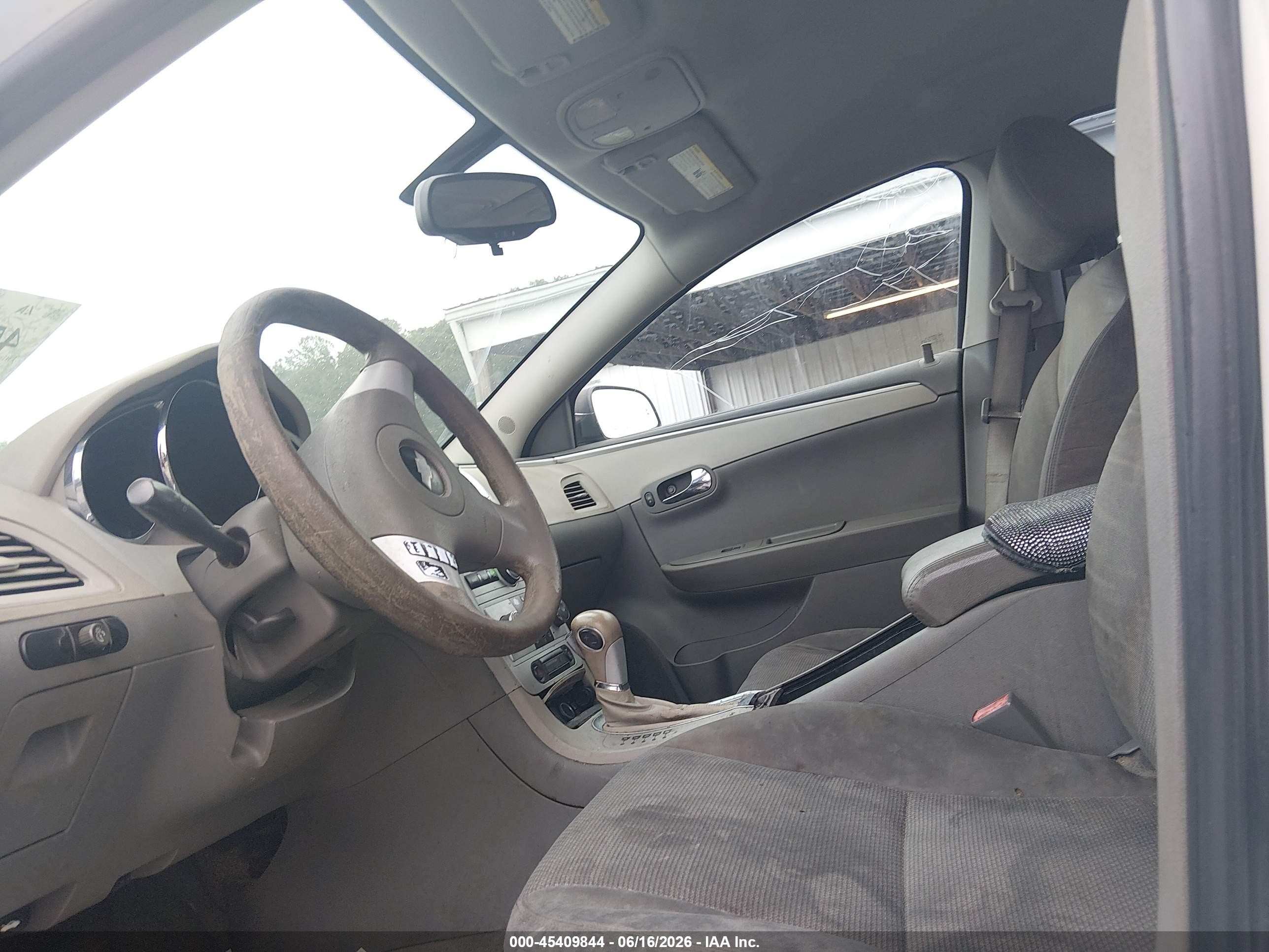 2012 Chevrolet Malibu Ls Белый vin: 1G1ZA5E09CF397194