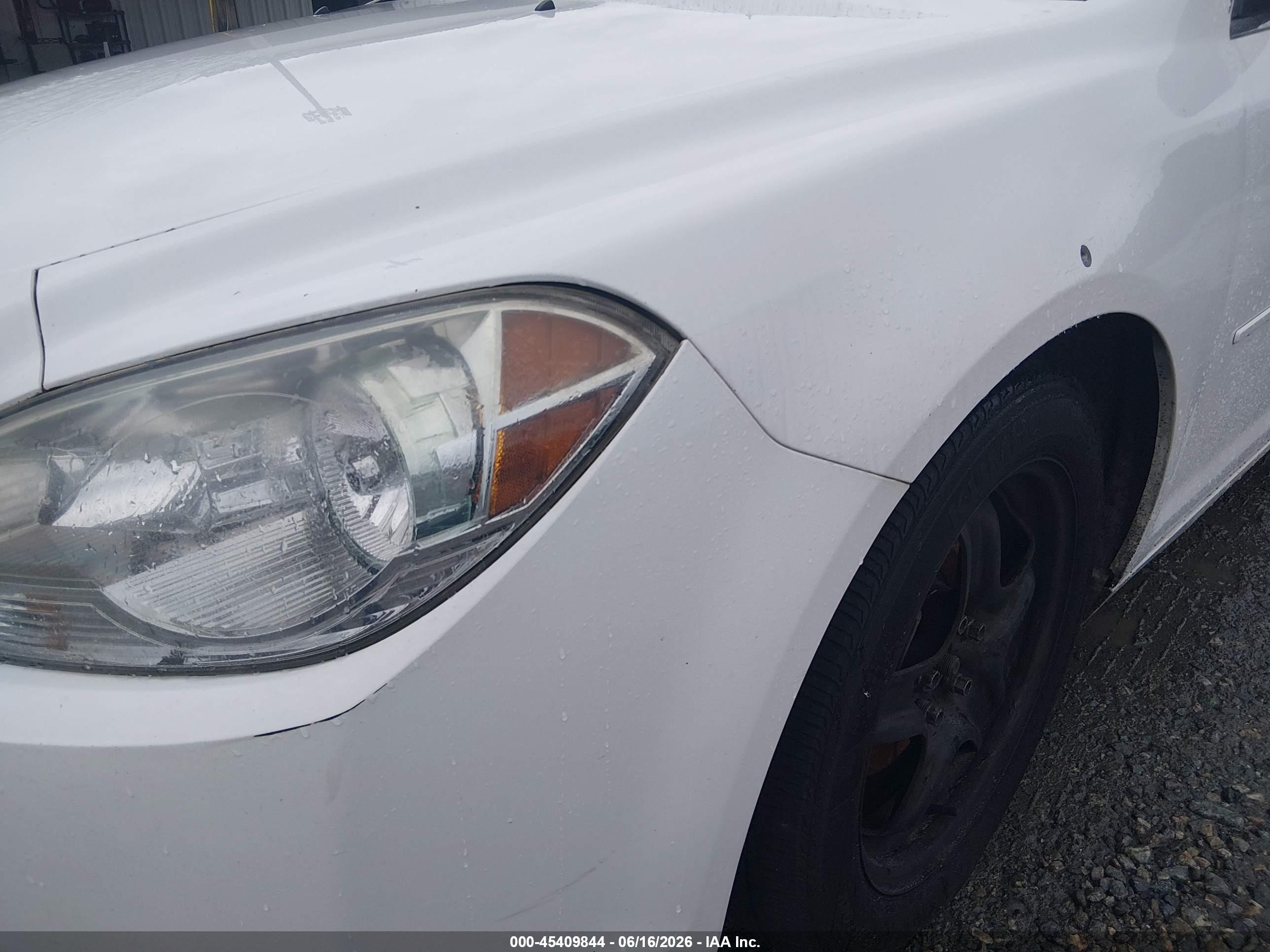 2012 Chevrolet Malibu Ls Белый vin: 1G1ZA5E09CF397194