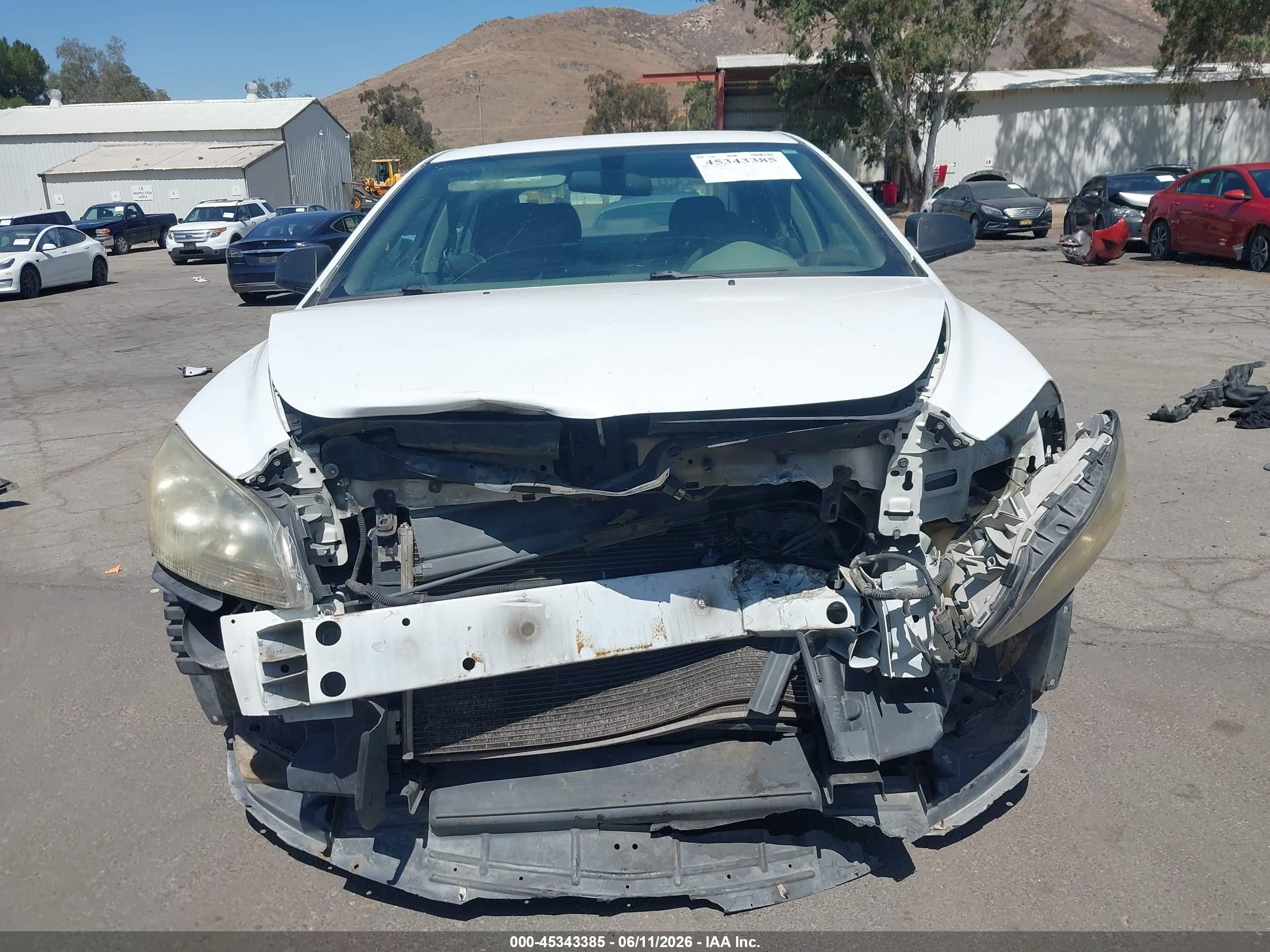 2011 Chevrolet Malibu Ls White vin: 1G1ZA5E16BF300556