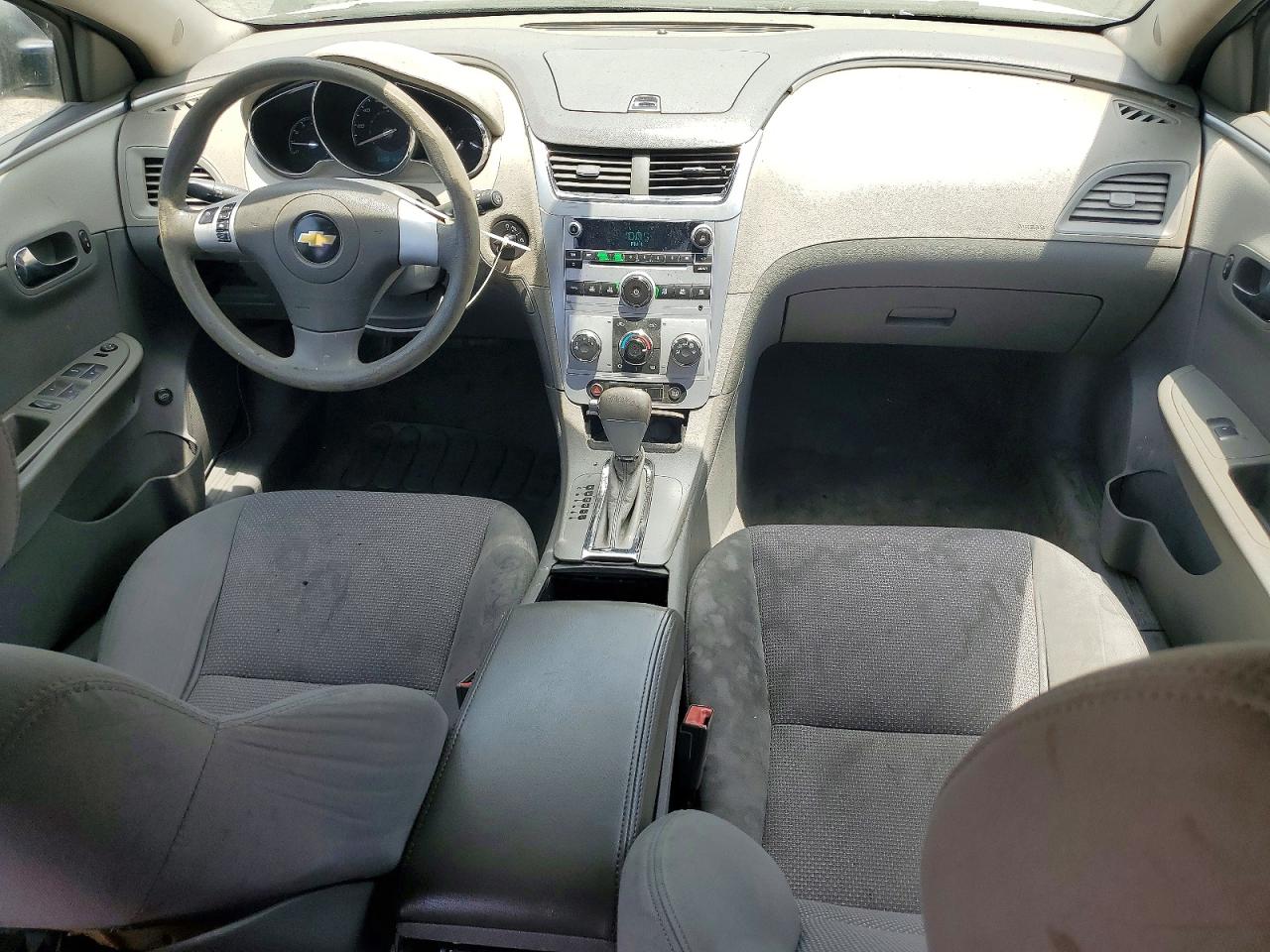 2010 Chevrolet Malibu Ls White vin: 1G1ZA5EB9AF305628