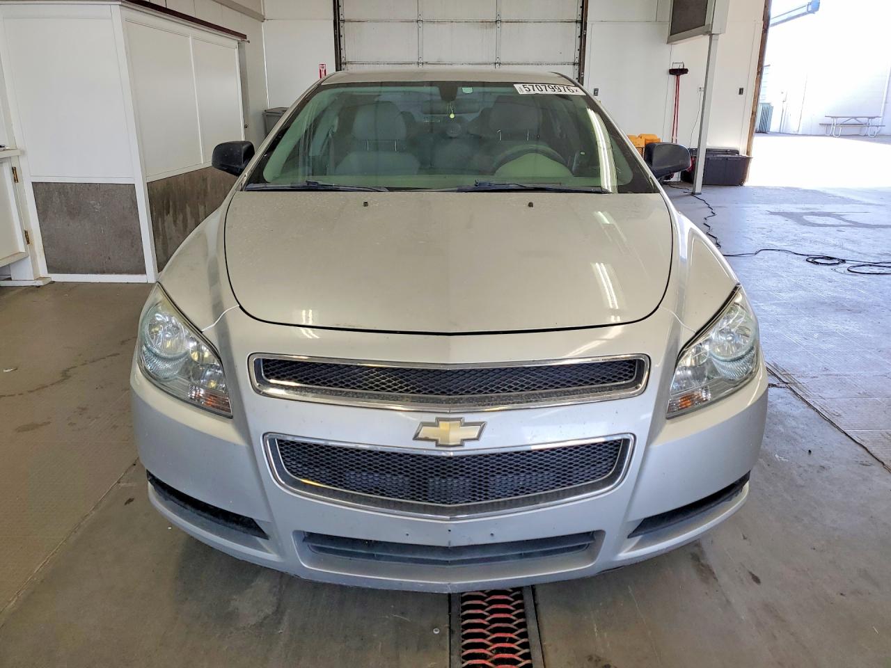2010 Chevrolet Malibu Ls Silver vin: 1G1ZA5EB9AF311414