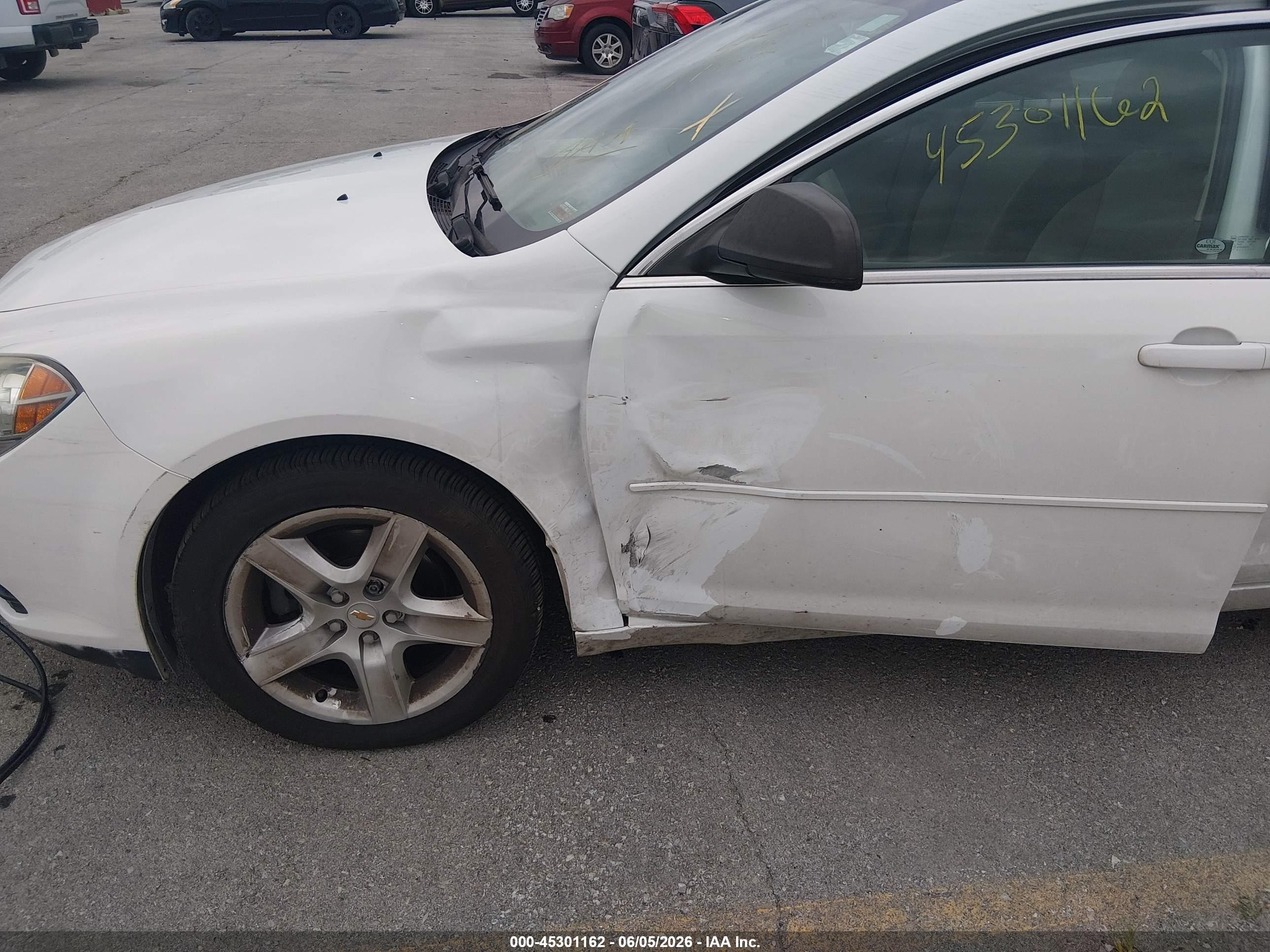 2011 Chevrolet Malibu Ls White vin: 1G1ZA5EU0BF136201