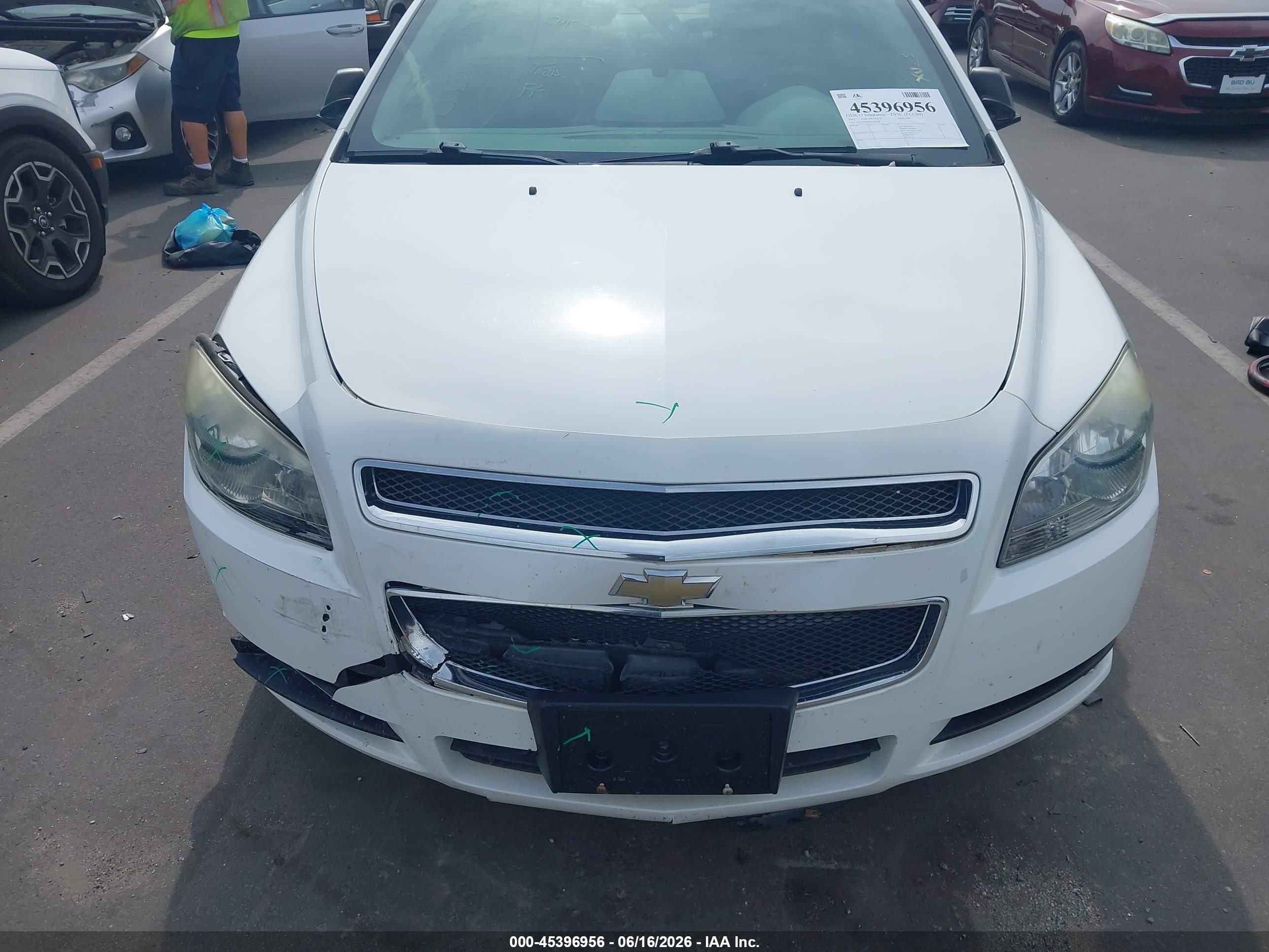 2012 Chevrolet Malibu Ls White vin: 1G1ZA5EU0CF289436