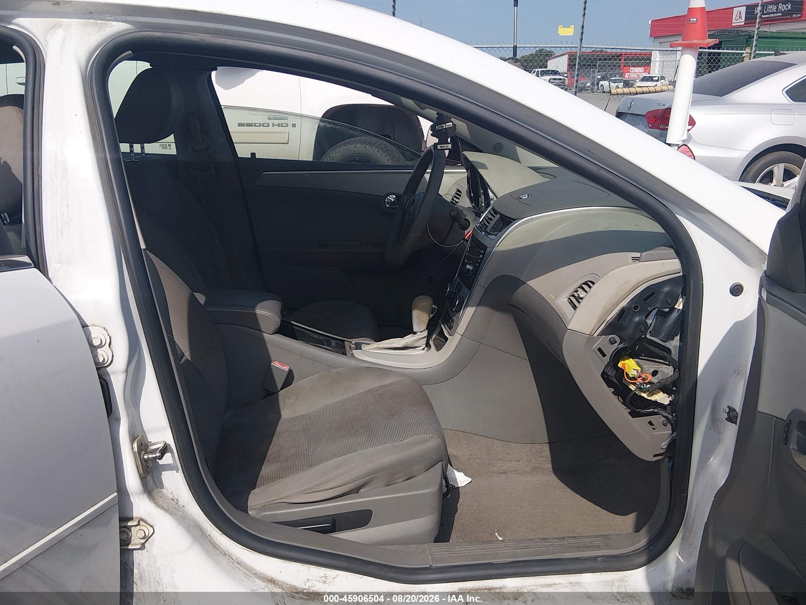 2012 Chevrolet Malibu Ls White vin: 1G1ZA5EU0CF302167