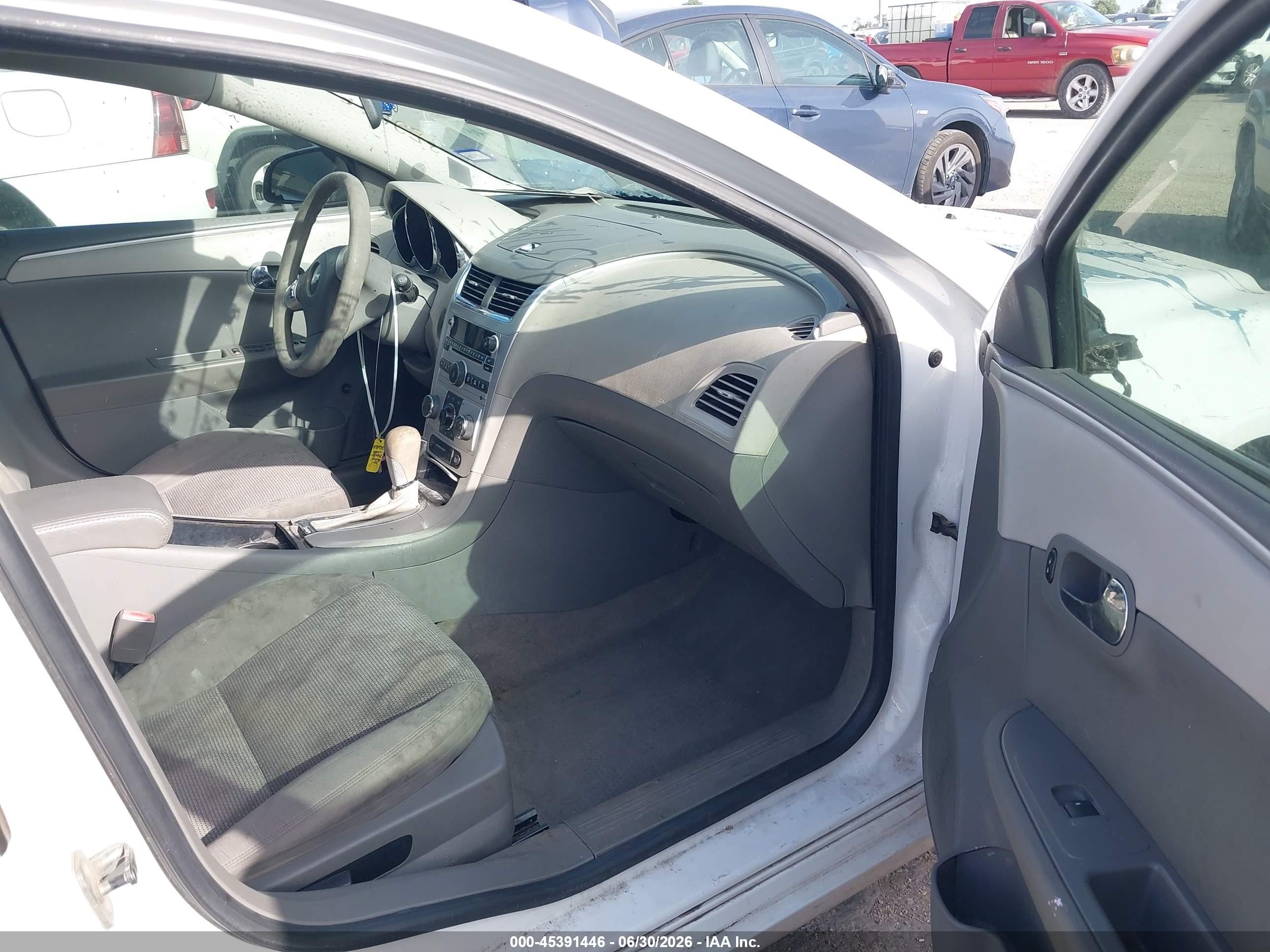 2011 Chevrolet Malibu Ls White vin: 1G1ZA5EU2BF352468
