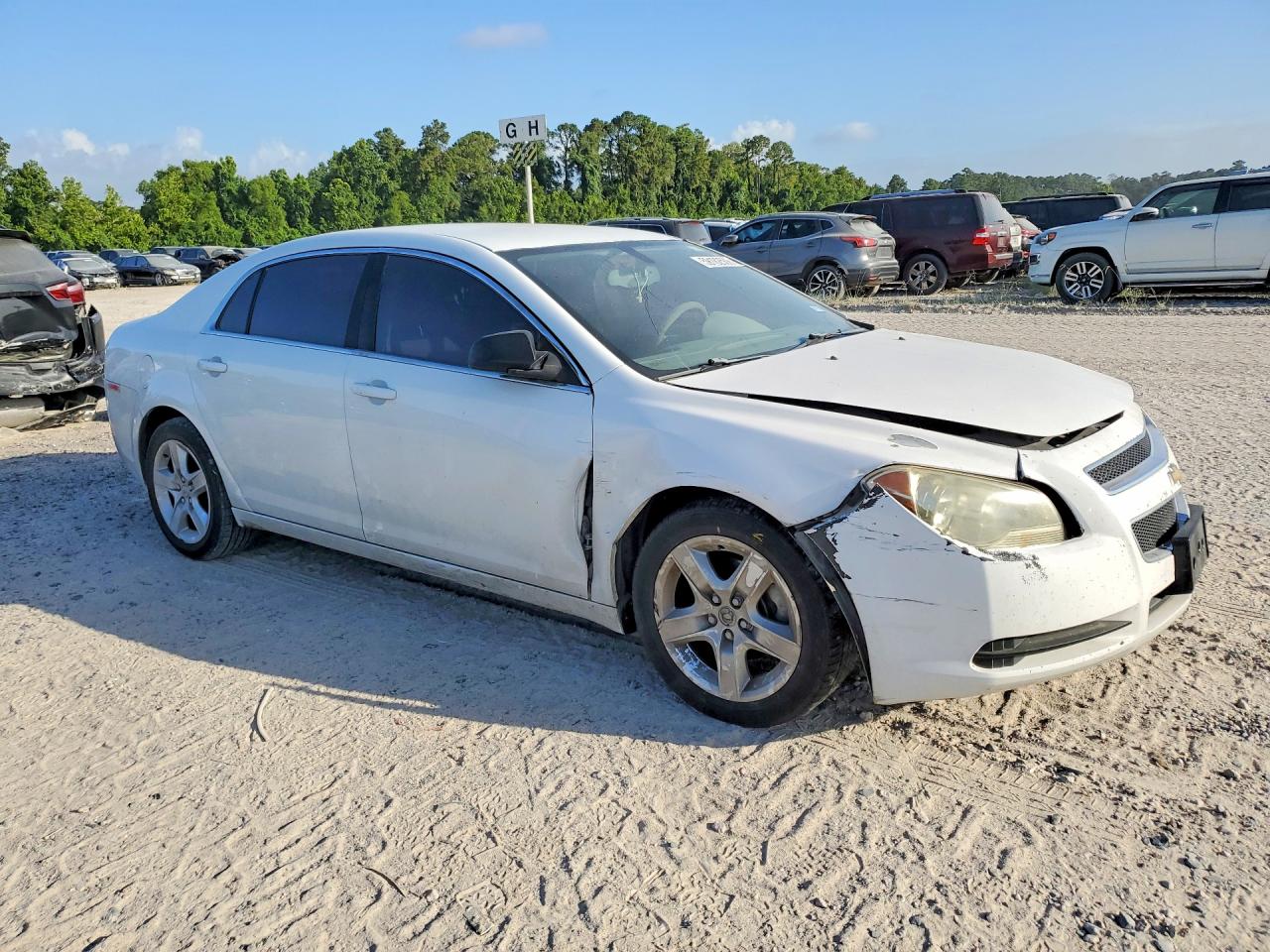2011 Chevrolet Malibu Ls White vin: 1G1ZA5EU3BF267218